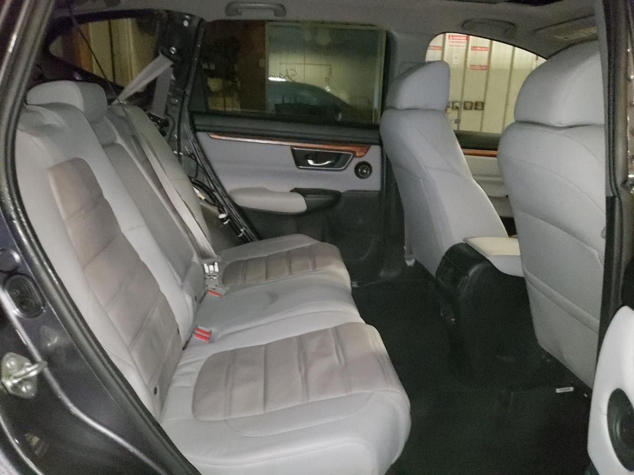 Photo 6 from auction – 2017 HONDA CR-V EXL with VIN 7FARW1H83HE003630