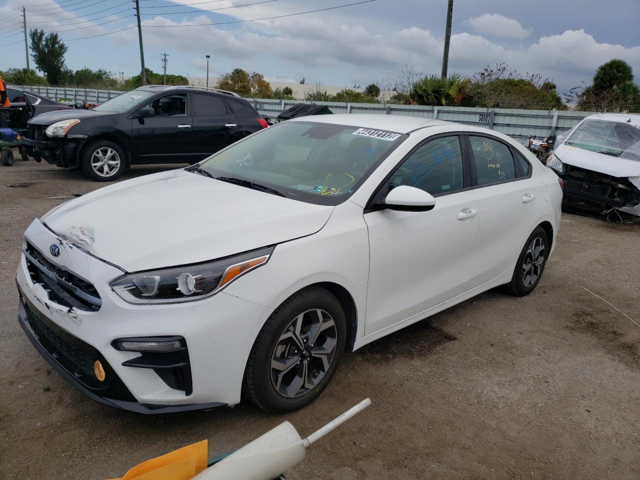 Photo 2 from auction – 2019 KIA FORTE FE with VIN 3KPF24AD5KE036922