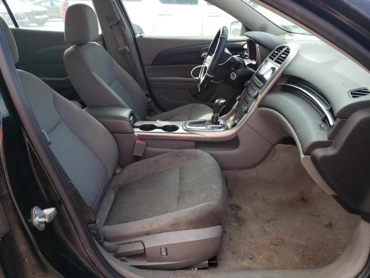Photo 5 from auction – 2013 CHEVROLET MALIBU LS with VIN 1G11A5SA0DU110395