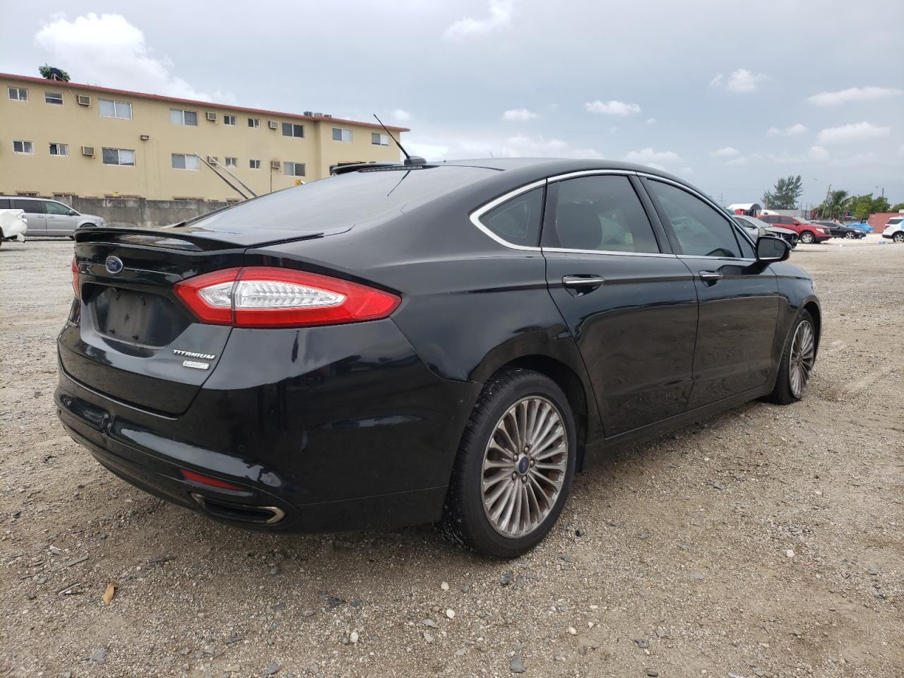 Photo 4 from auction – 2016 FORD FUSION TIT with VIN 3FA6P0K99GR126598