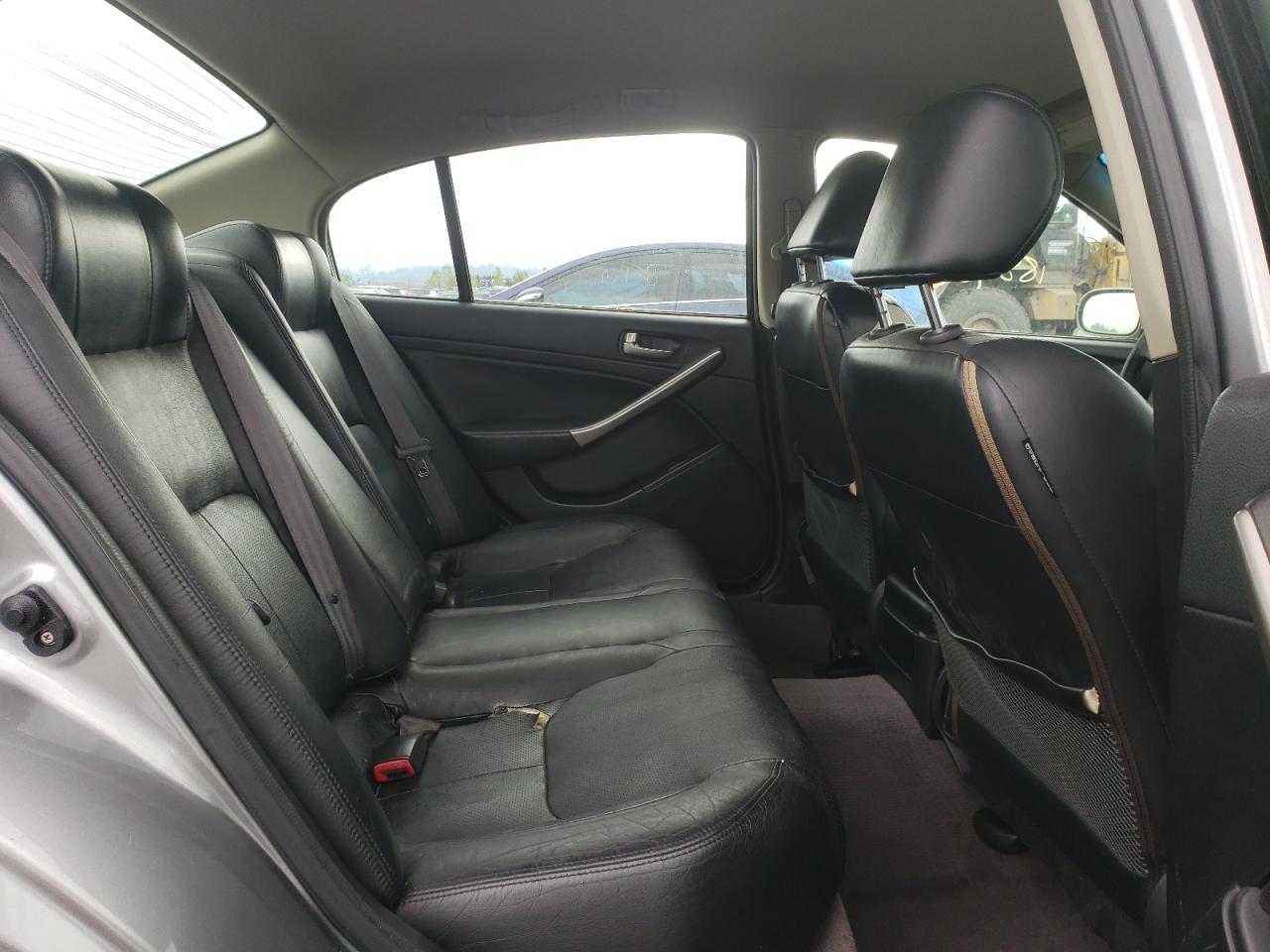 Photo 6 from auction – 2004 INFINITI G35 with VIN JNKCV51E04M112770