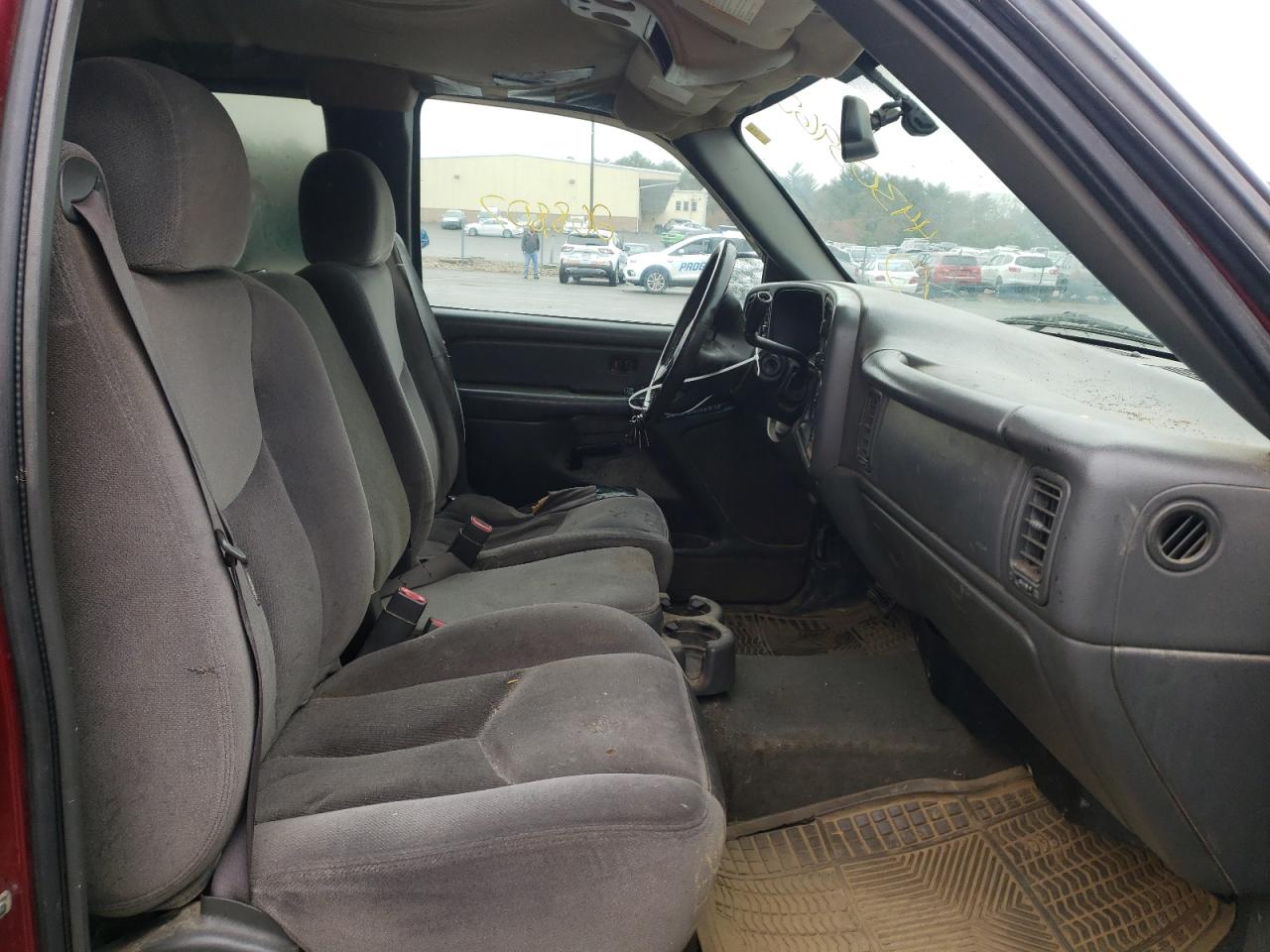Photo 5 from auction – 2004 GMC NEW SIERRA with VIN 2GTEK19T041360513