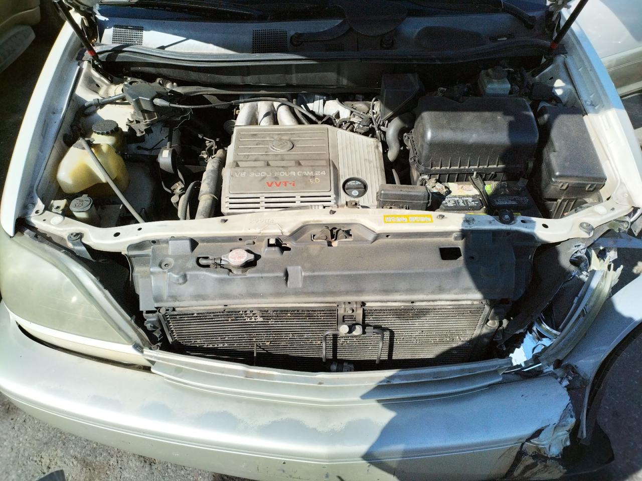 Photo 7 from auction – 2000 LEXUS RX 300 with VIN JT6GF10U2Y0076201