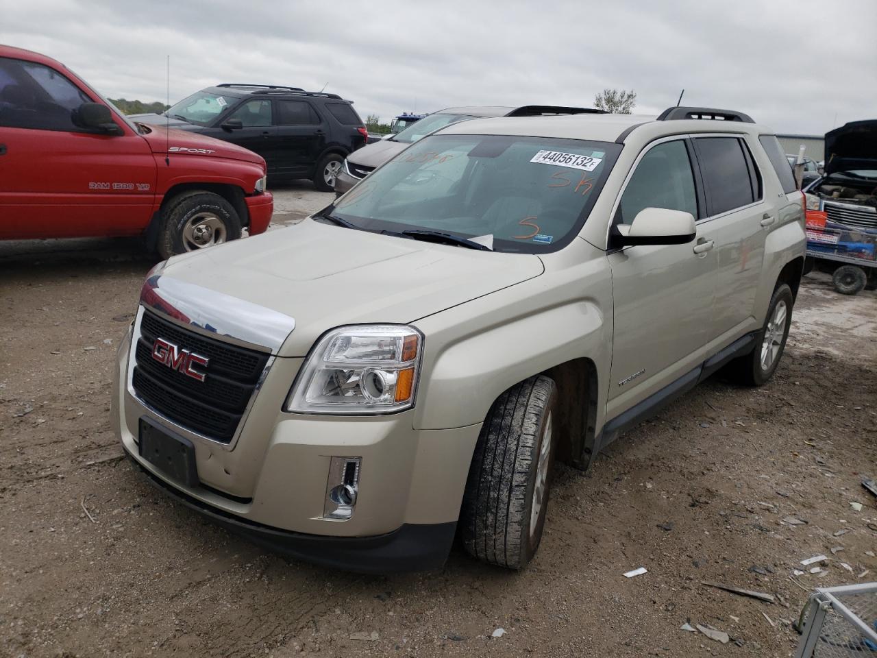Photo 2 from auction – 2013 GMC TERRAIN SL with VIN 2GKALUEK2D6202546