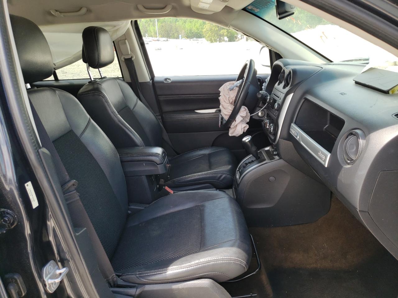 Photo 5 from auction – 2014 JEEP COMPASS LA with VIN 1C4NJCEA4ED643344