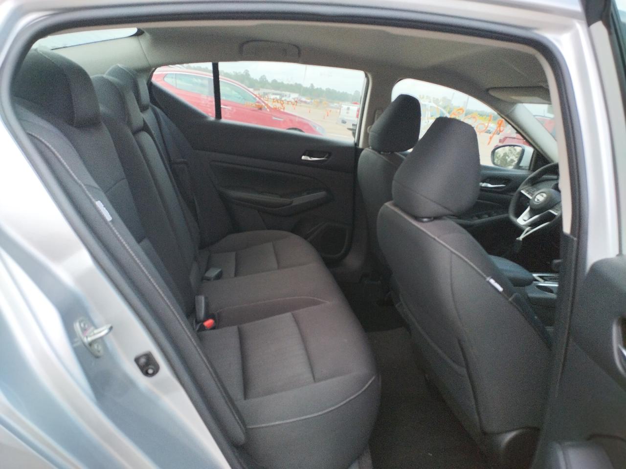 Photo 6 from auction – 2022 NISSAN ALTIMA with VIN 1N4BL4DV9NN305915