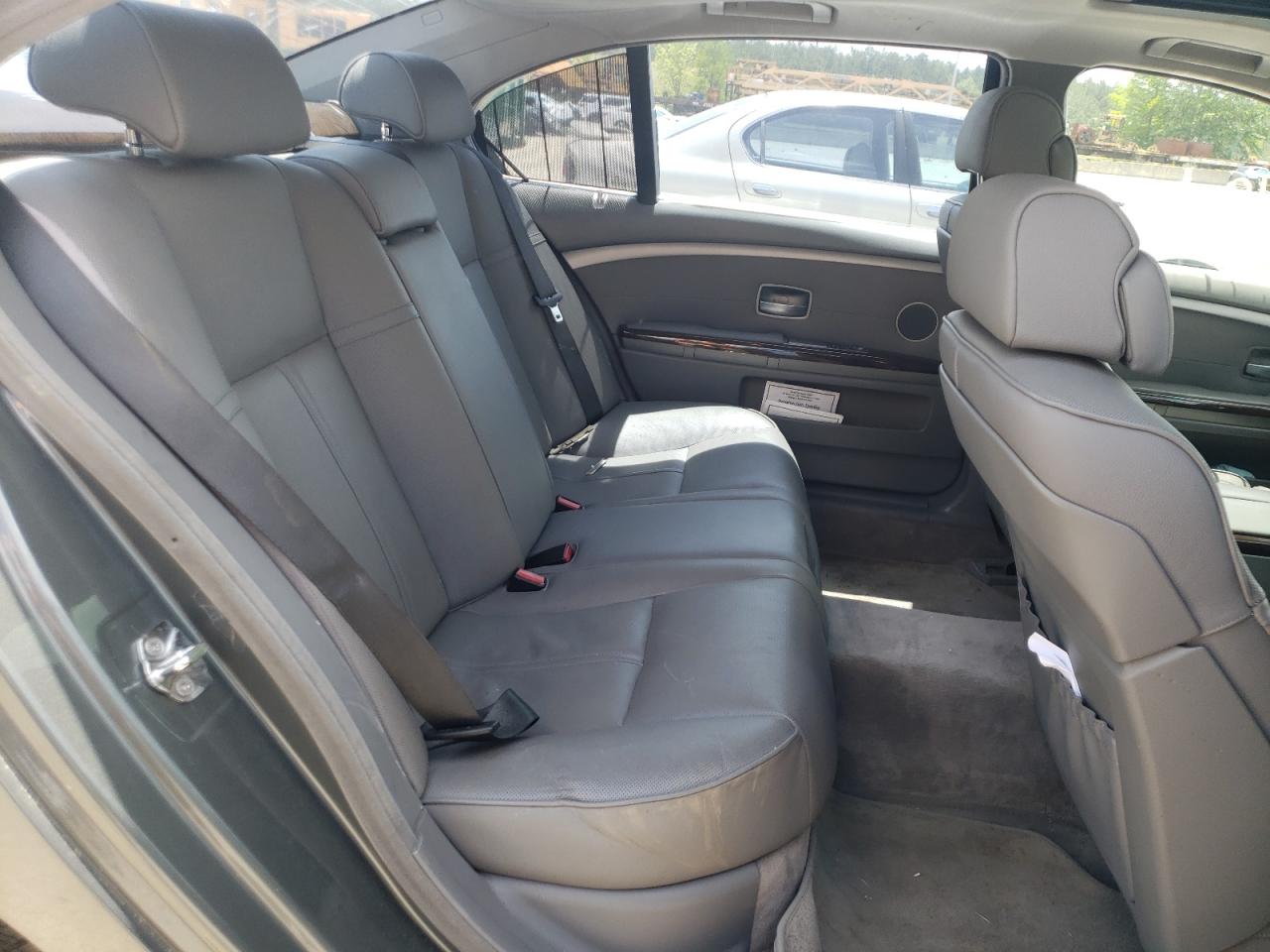 Photo 6 from auction – 2007 BMW 750 with VIN WBAHN83577DT68086
