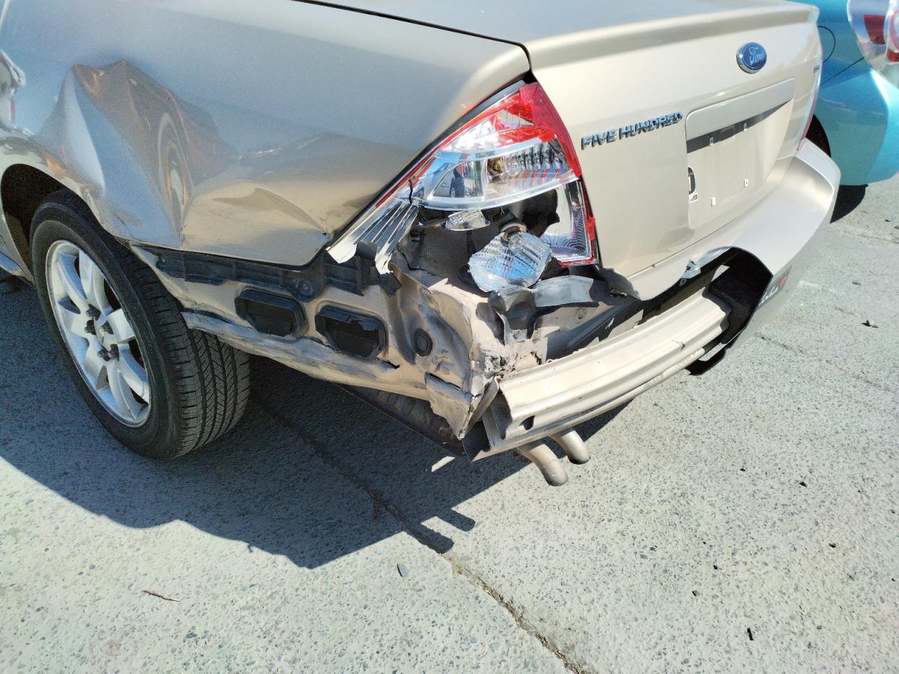 Photo 9 from auction – 2007 FORD FIVE HUNDR with VIN 1FAFP241X7G104880