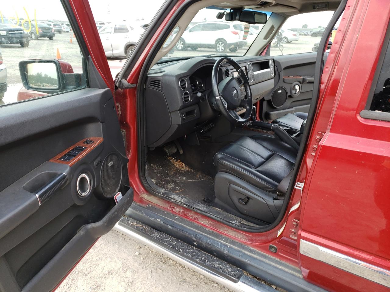 Photo 9 from auction – 2010 JEEP COMMANDER with VIN 1J4RH5GT6AC122451