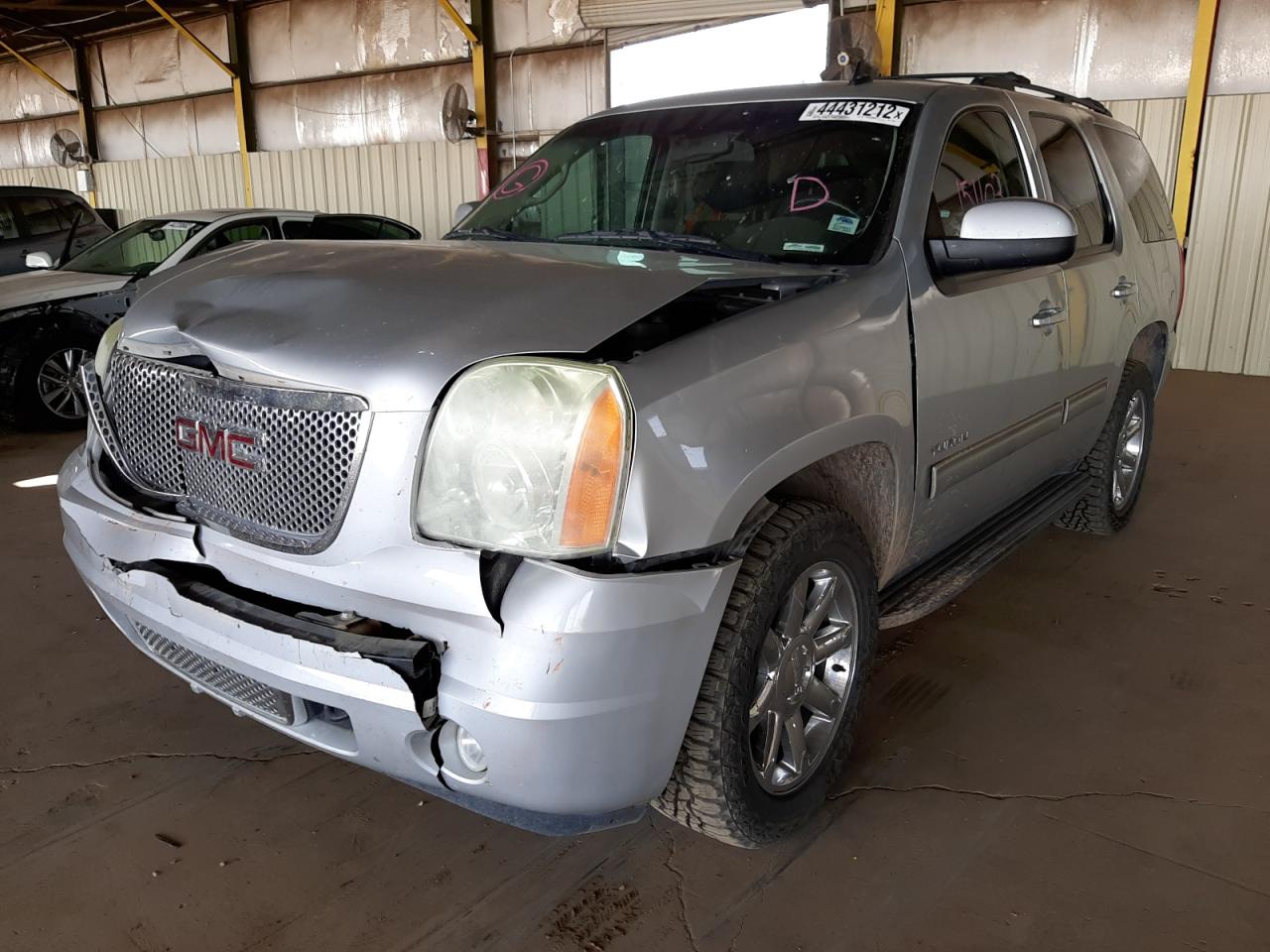 Photo 2 from auction – 2012 GMC YUKON SLE with VIN 1GKS1AE01CR202225