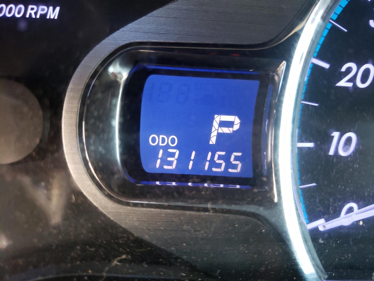 Photo 8 from auction – 2014 TOYOTA SIENNA XLE with VIN 5TDYK3DC7ES429904