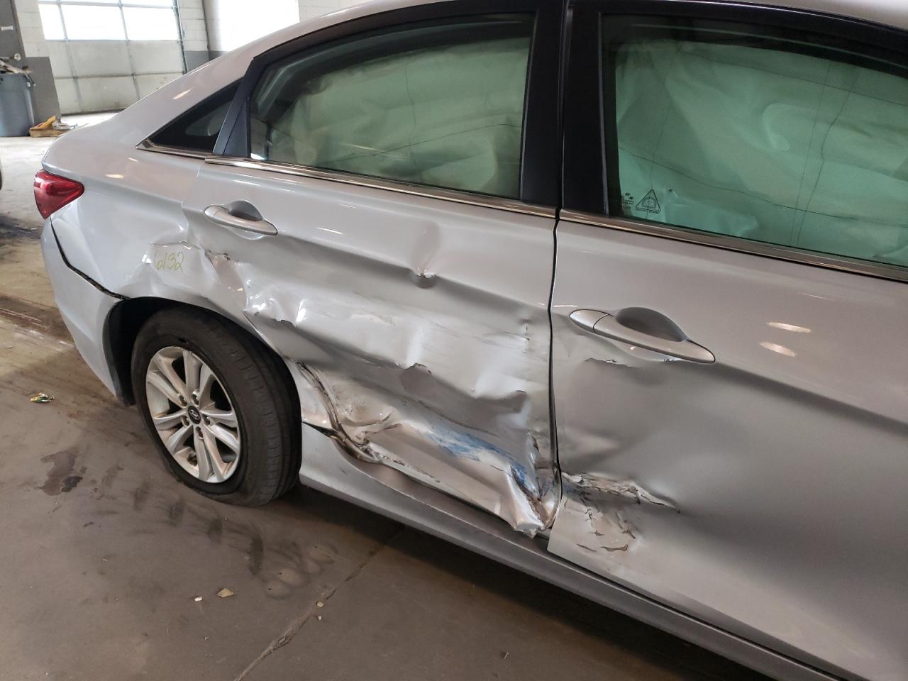Photo 9 from auction – 2013 HYUNDAI SONATA GLS with VIN 5NPEB4AC4DH759341