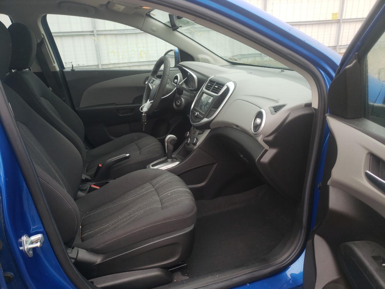 Photo 5 from auction – 2017 CHEVROLET SONIC LT with VIN 1G1JD5SH9H4115671