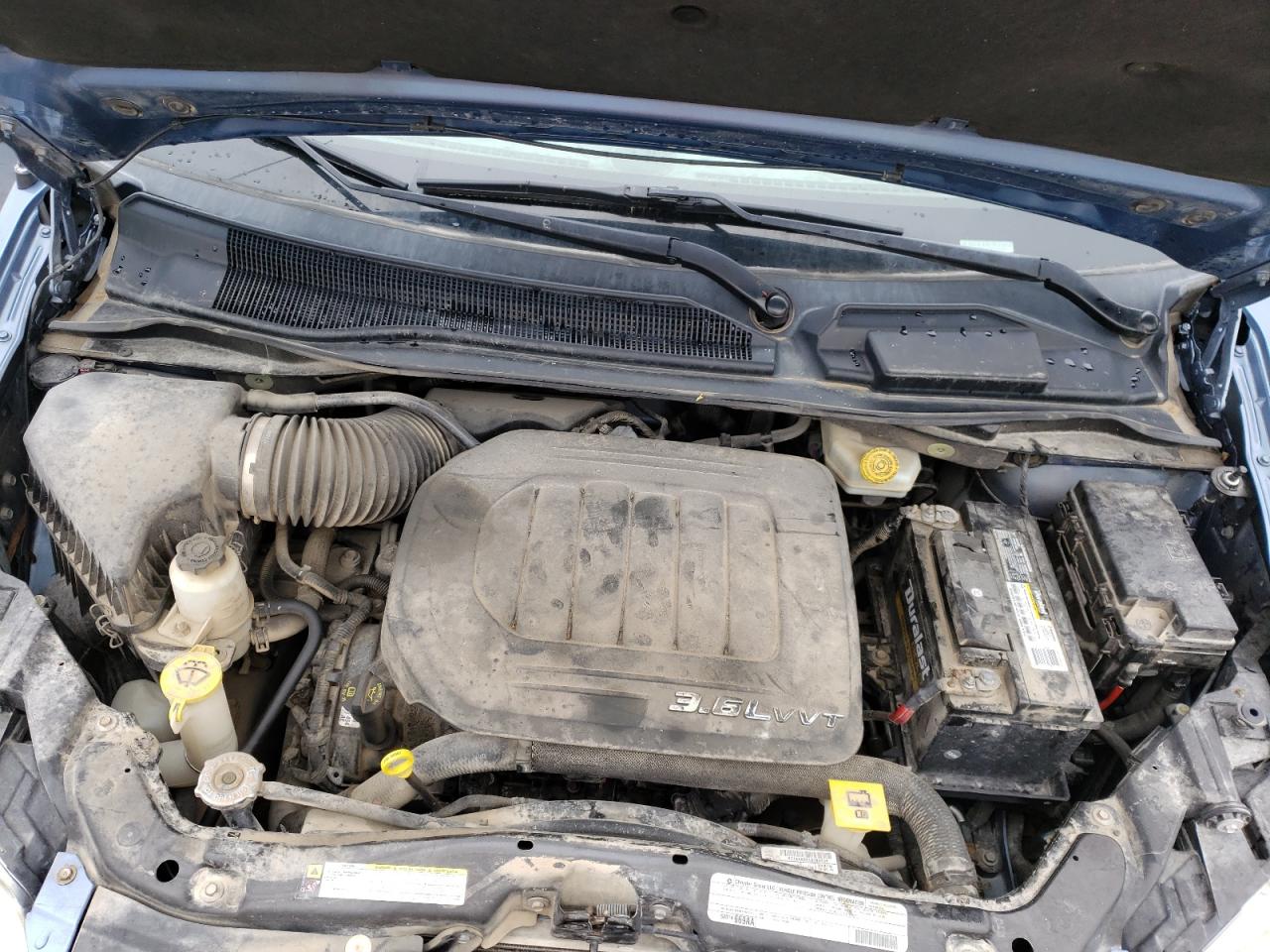Photo 7 from auction – 2012 CHRYSLER TOWN & COU with VIN 2C4RC1CG5CR210701