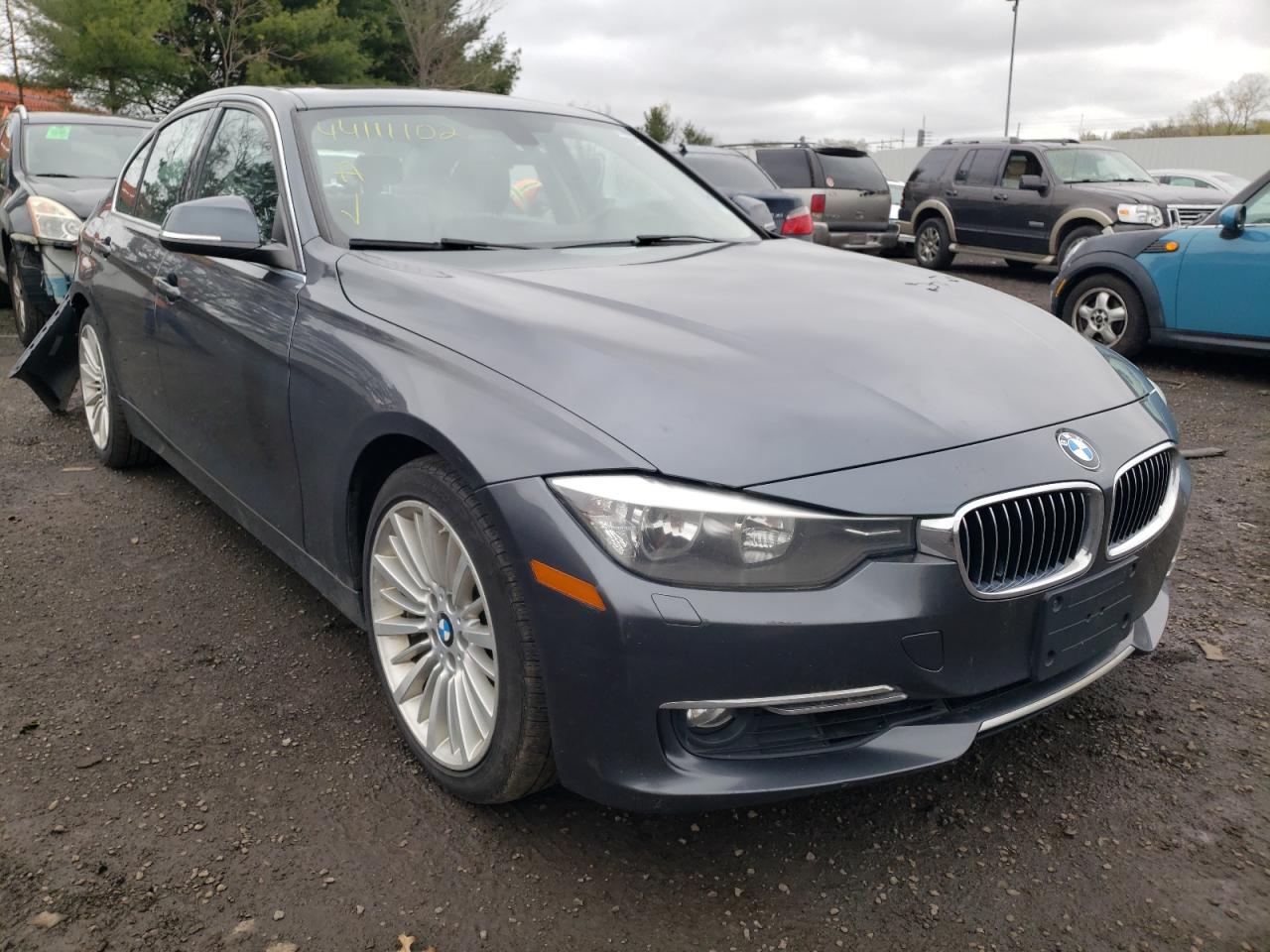 BMW 328 XI 2013 with VIN WBA3B3G51DNR81035 - Photo from auction