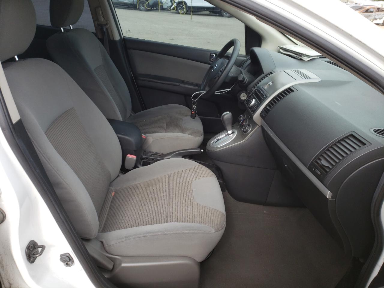 Photo 5 from auction – 2011 NISSAN SENTRA 2.0 with VIN 3N1AB6AP0BL630980