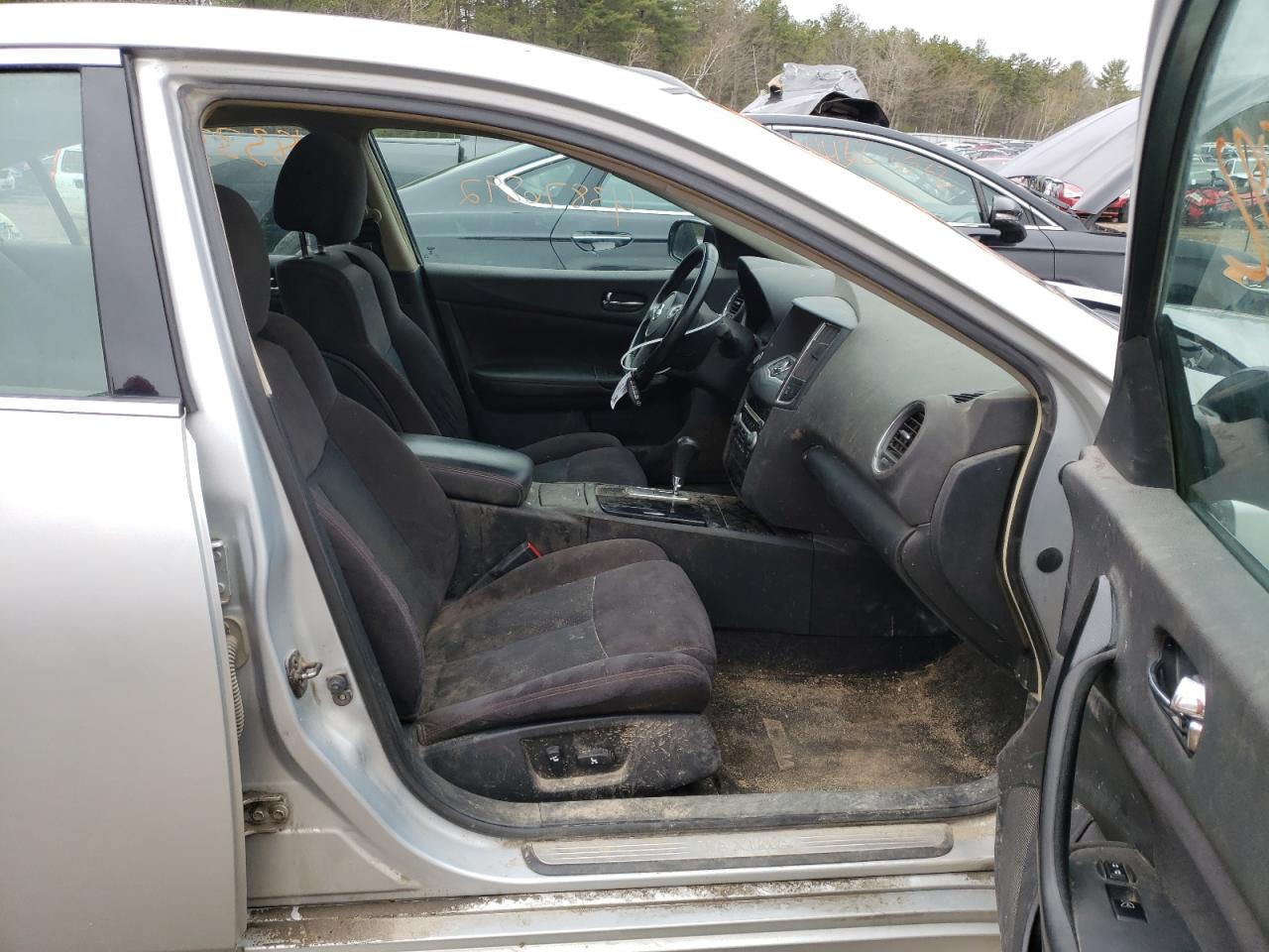 Photo 5 from auction – 2010 NISSAN MAXIMA S with VIN 1N4AA5AP9AC834333