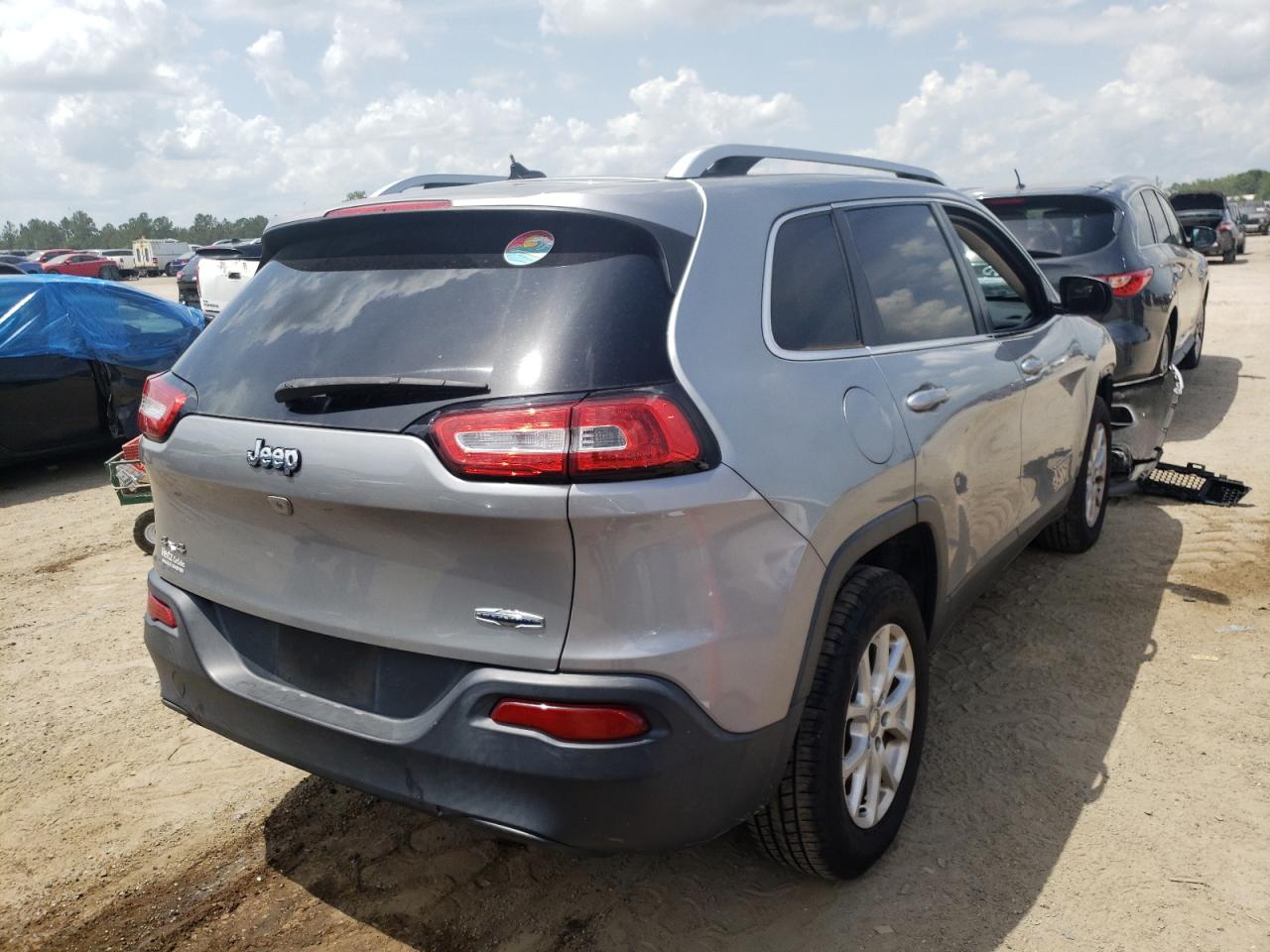 Photo 4 from auction – 2015 JEEP CHEROKEE L with VIN 1C4PJMCB2FW691375