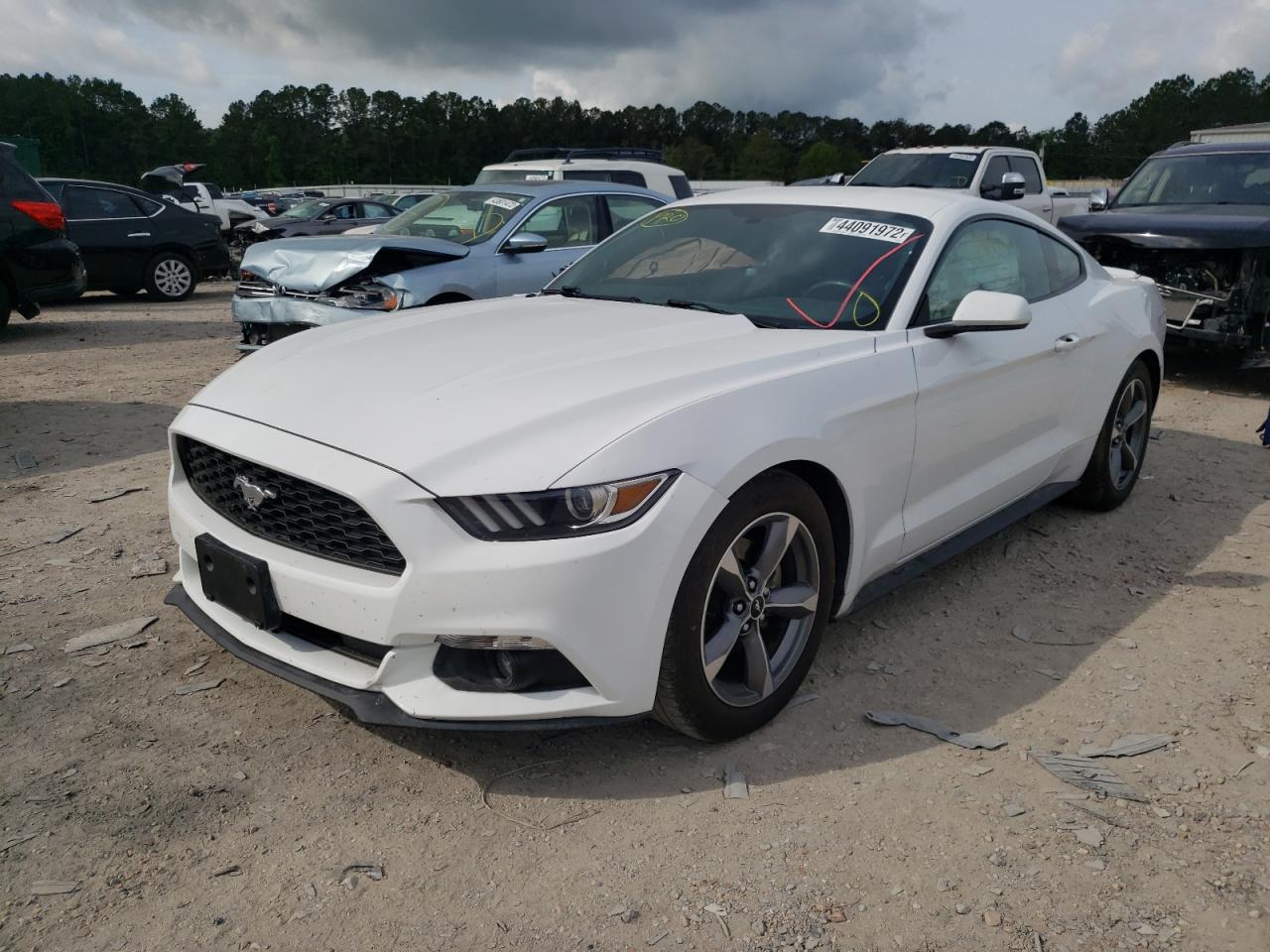 Photo 2 from auction – 2016 FORD MUSTANG with VIN 1FA6P8AM6G5262534