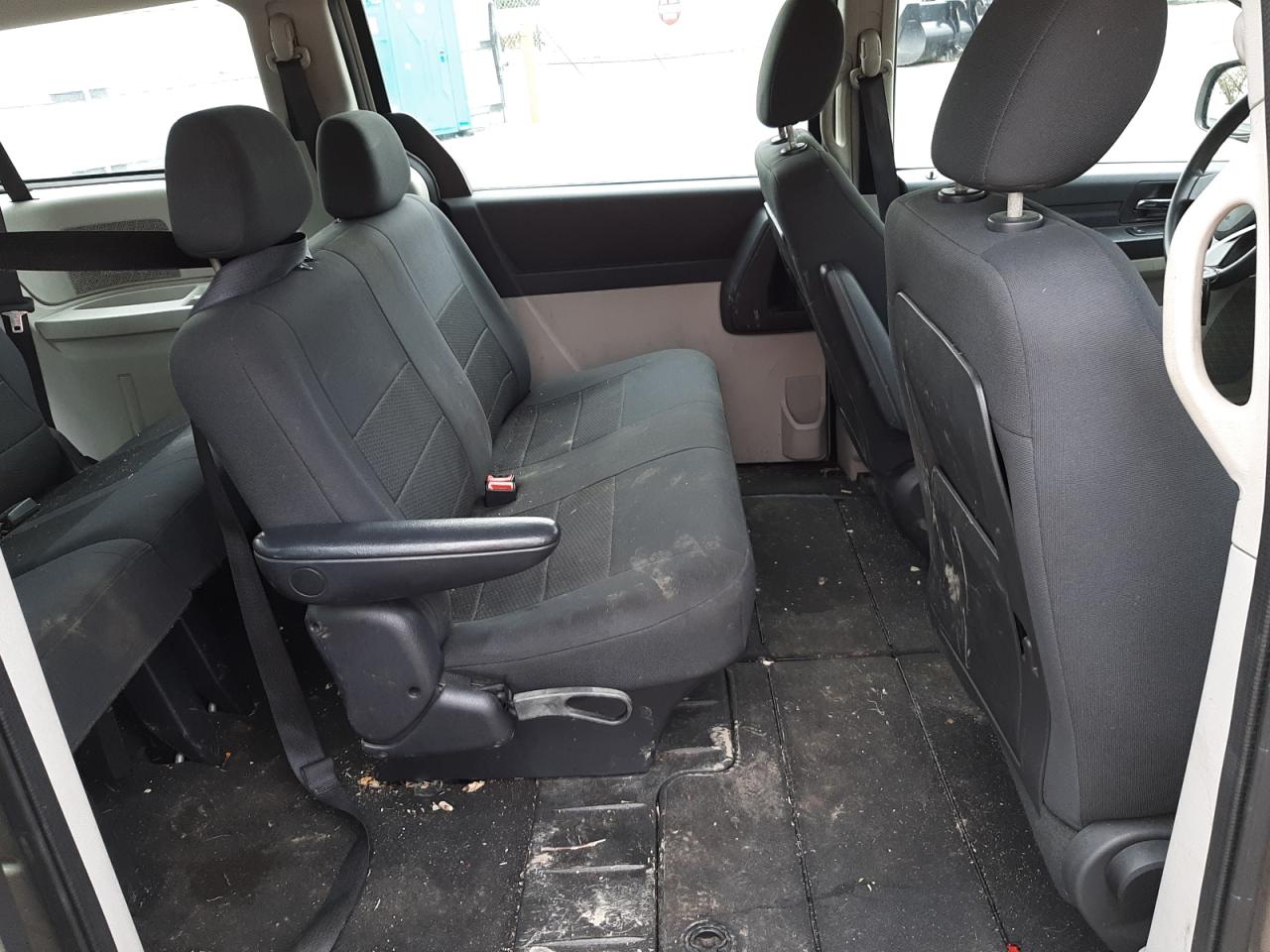 Photo 6 from auction – 2008 DODGE GRAND CARA with VIN 2D8HN44H48R151101