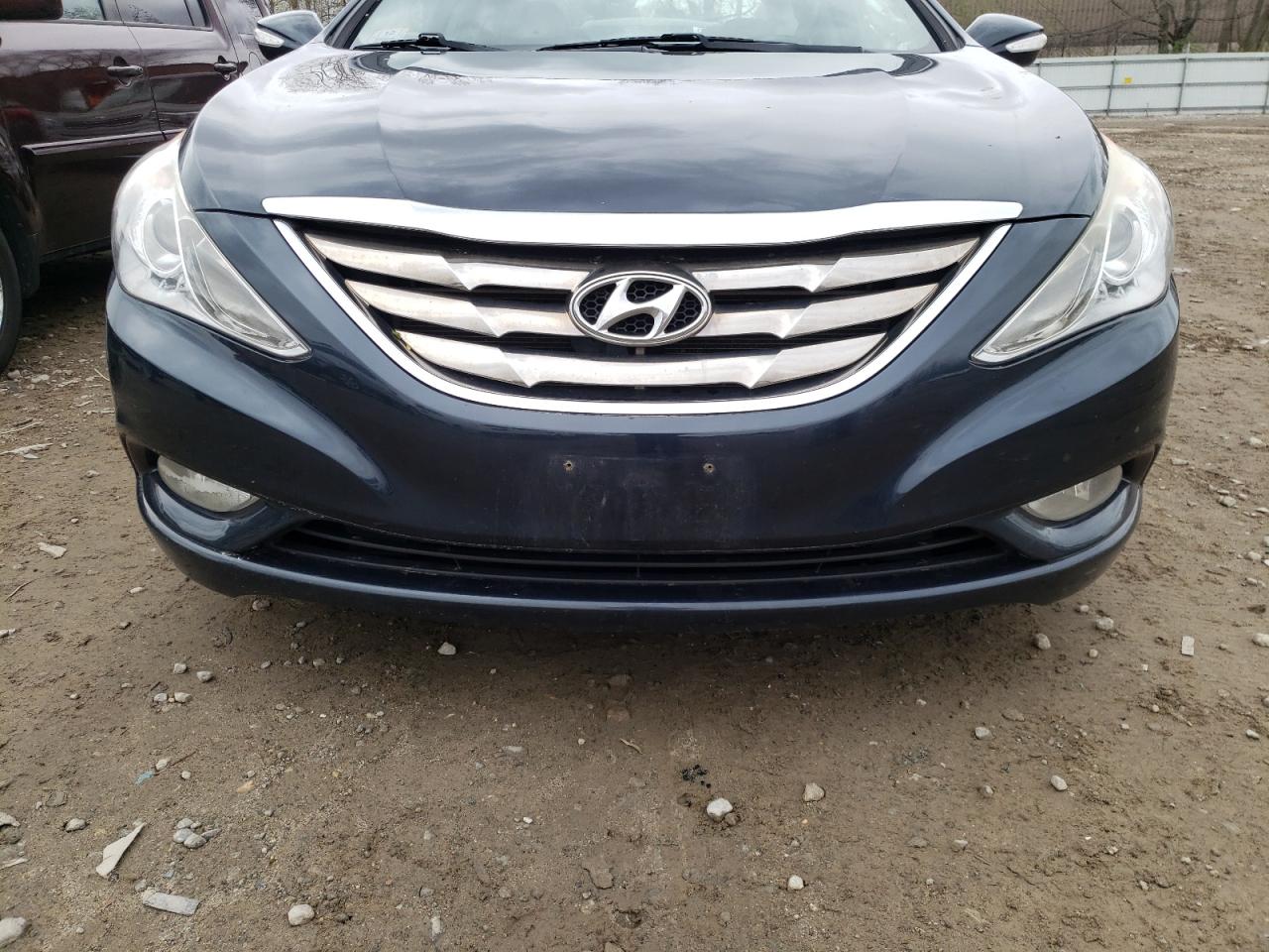 Photo 9 from auction – 2013 HYUNDAI SONATA SE with VIN 5NPEC4AC1DH558557