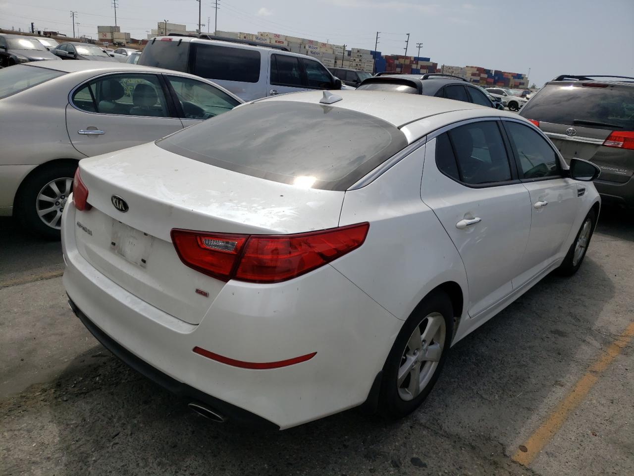 Photo 4 from auction – 2015 KIA OPTIMA LX with VIN KNAGM4A78F5631724