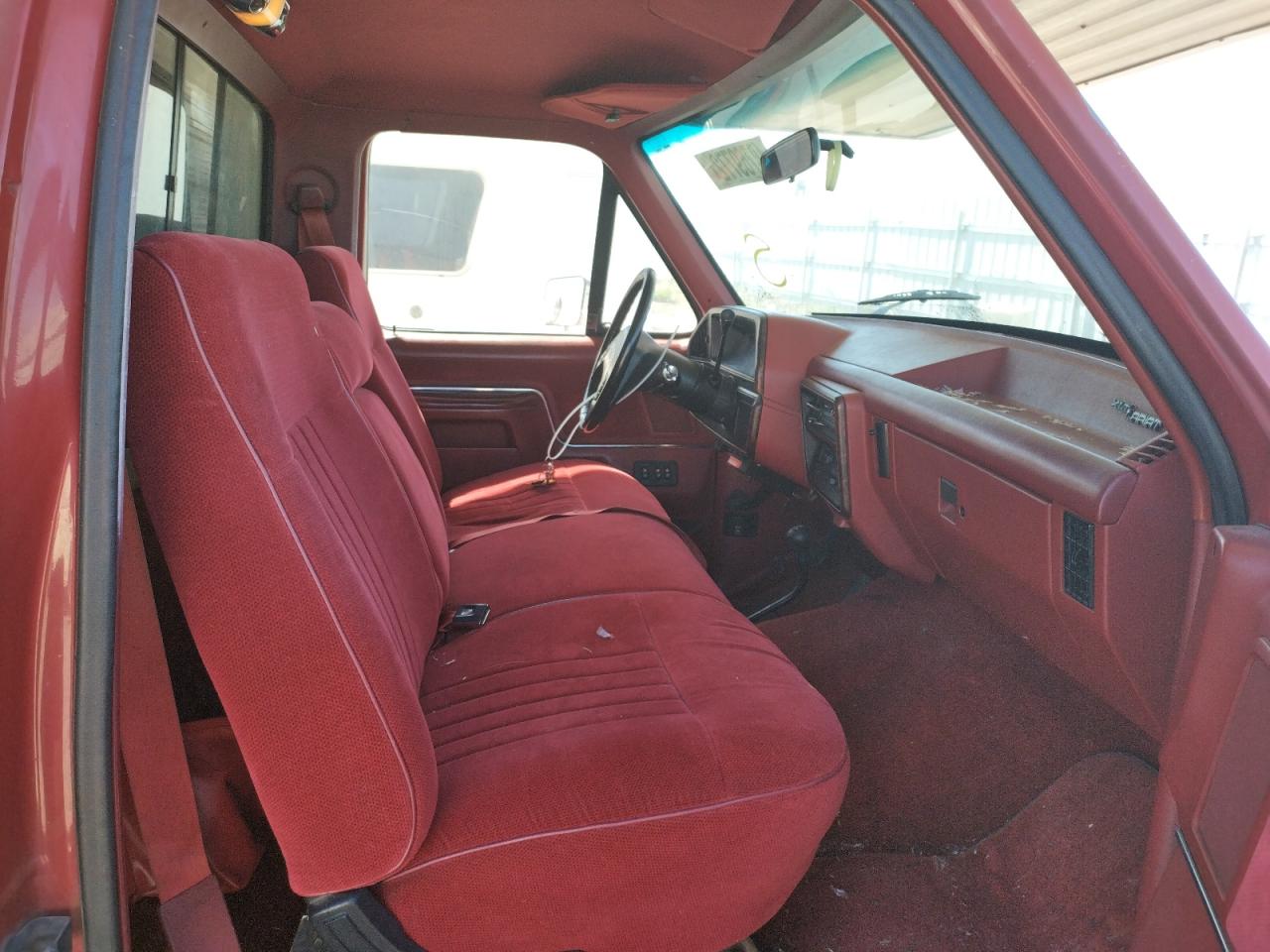 Photo 5 from auction – 1989 FORD F250 with VIN 1FTHF26G4KPB09380