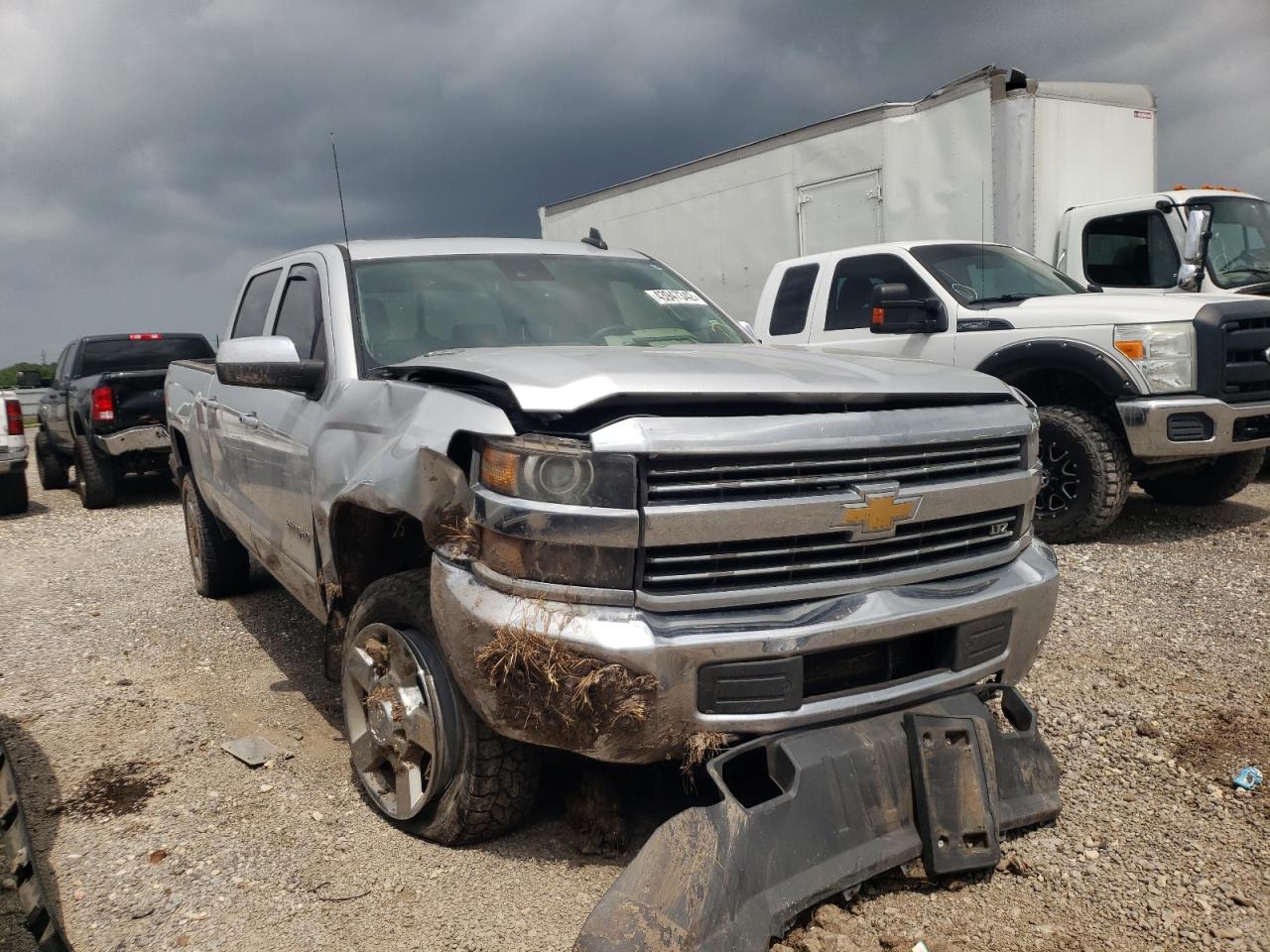 CHEVROLET SILVERADO 2015 with VIN 1GC1KWE85FF515243 - Photo from auction