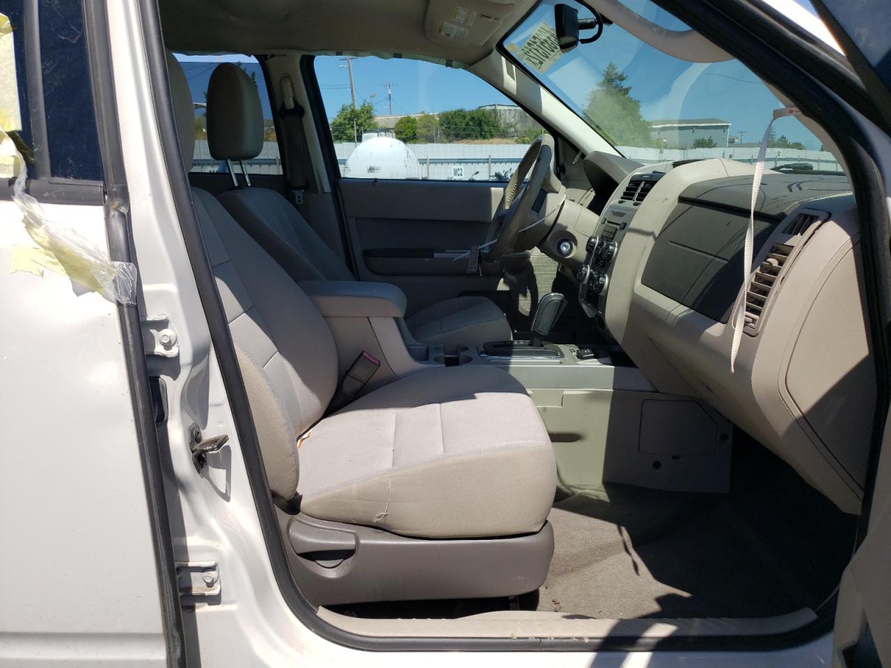 صورة رقم 5 من المزاد - 2012 FORD ESCAPE HYB مع VIN 1FMCU4K35CKA76608