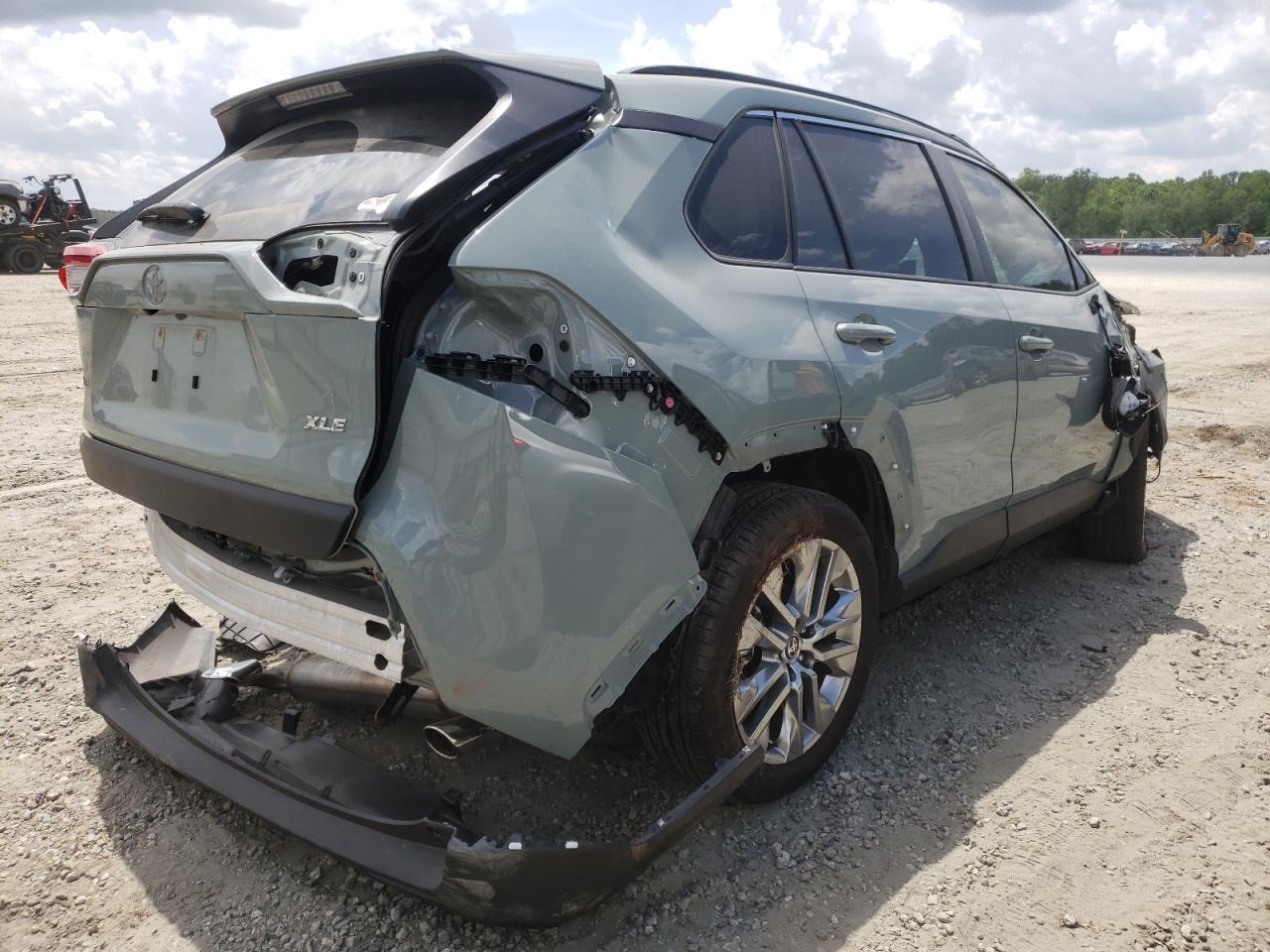 Photo 4 from auction – 2022 TOYOTA RAV4 with VIN JTMC1RFV8ND085932