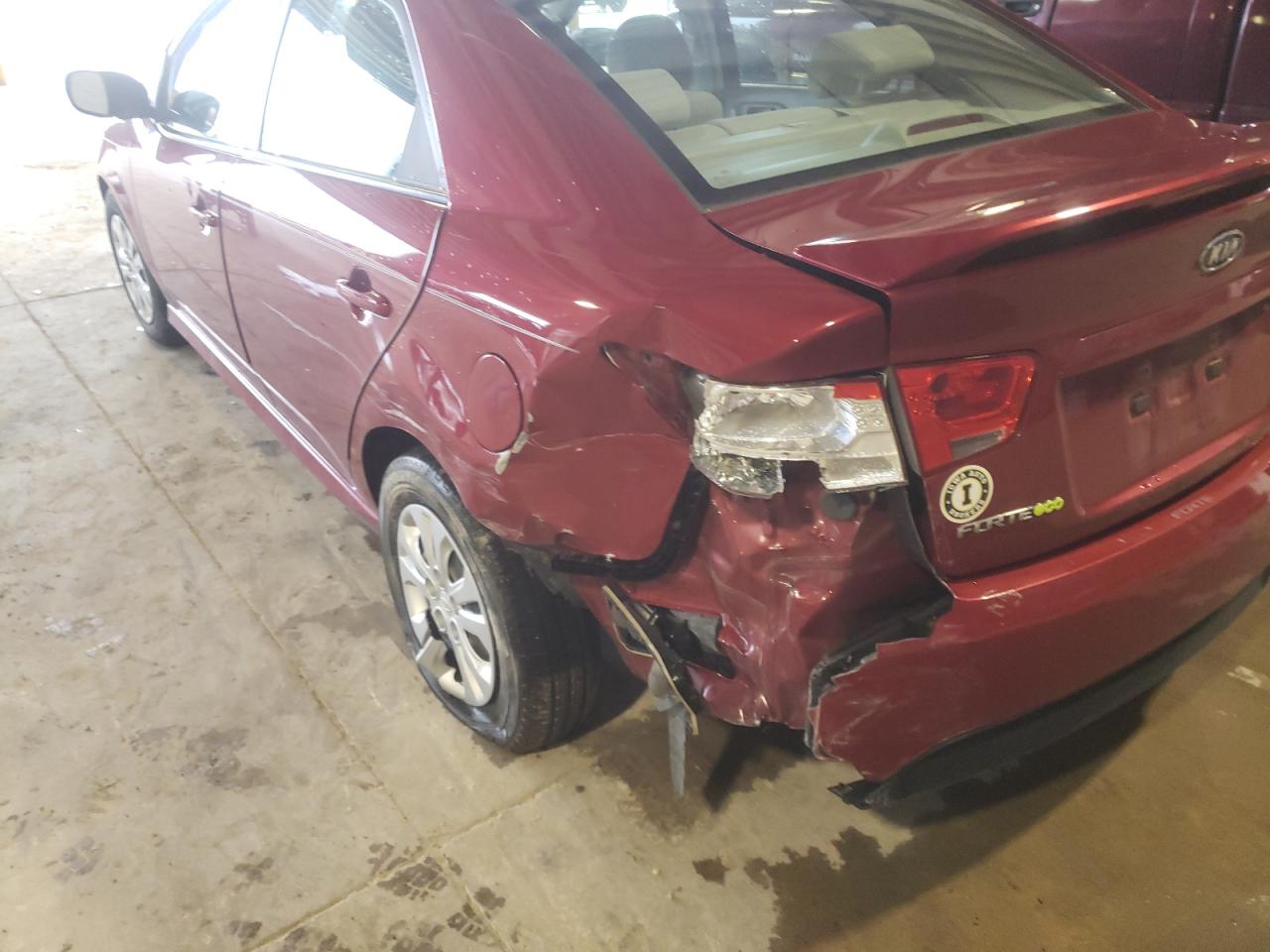 Photo 9 from auction – 2012 KIA FORTE EX with VIN KNAFU4A25C5562552