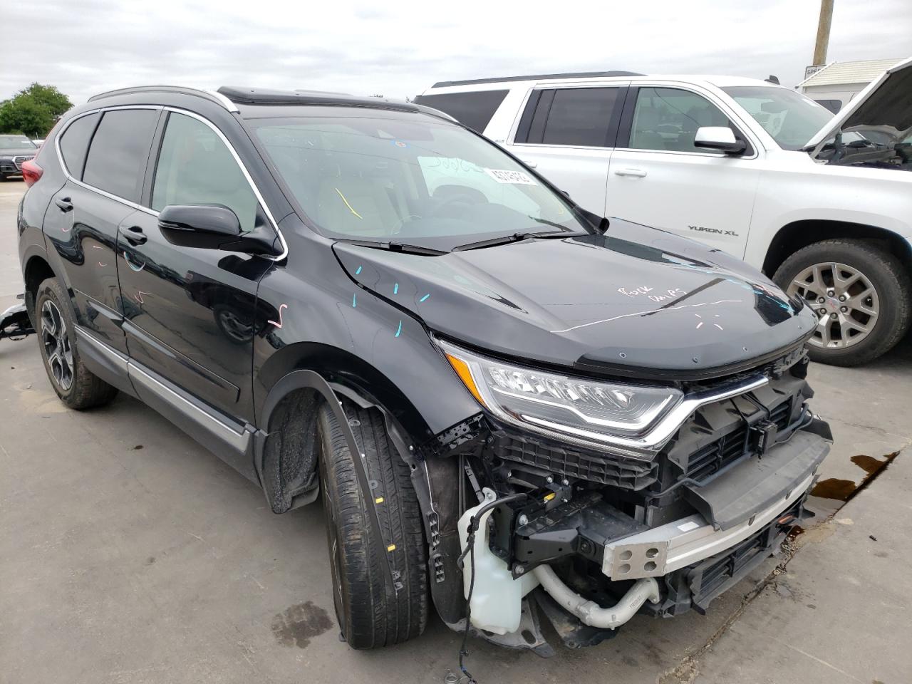 HONDA CR-V TOURI 2017 with VIN 2HKRW2H96HH600069 - Photo from auction