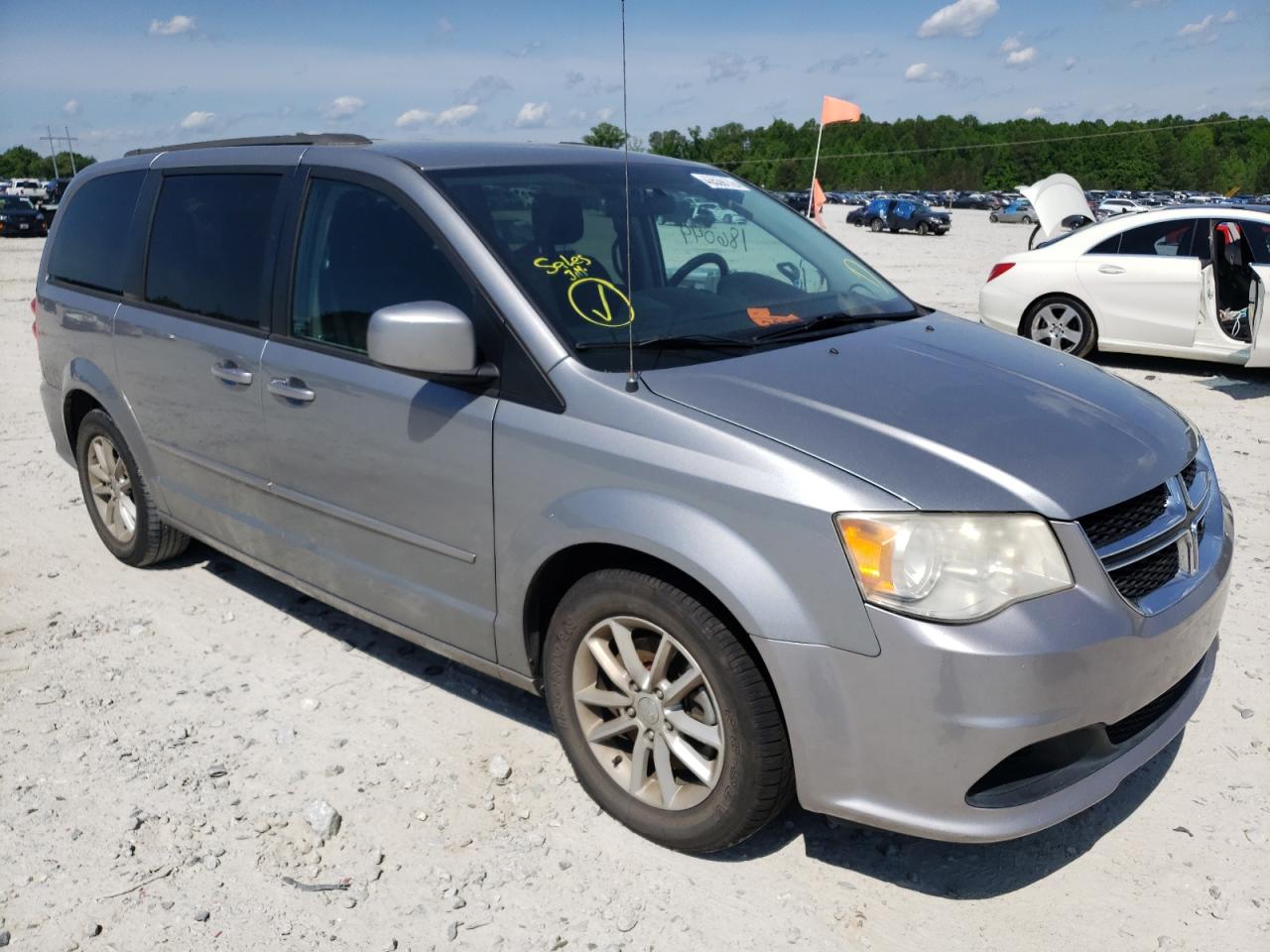 DODGE GRAND CARA 2014 with VIN 2C4RDGCG0ER173222 - Photo from auction