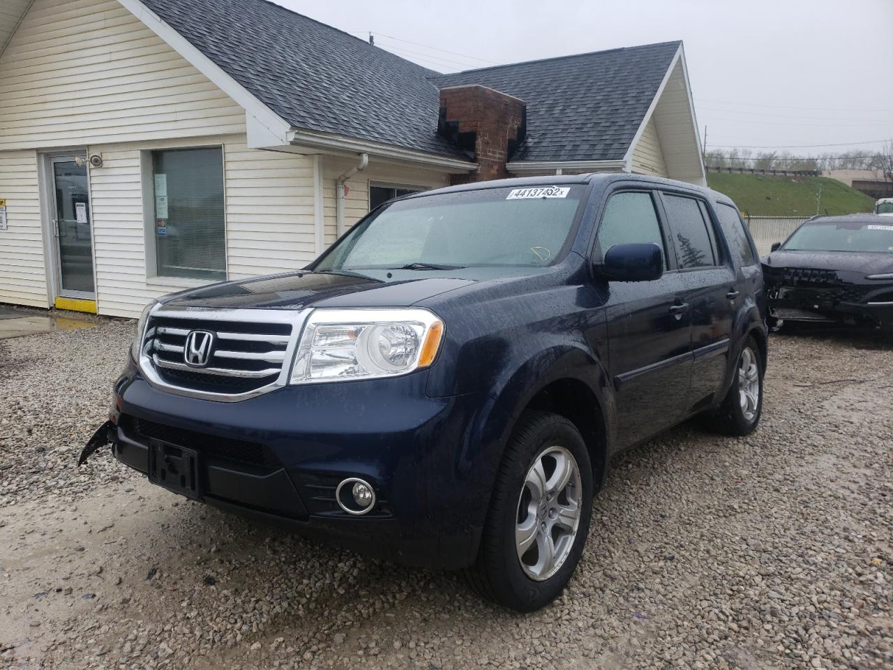 Photo 2 from auction – 2012 HONDA PILOT EXL with VIN 5FNYF4H51CB032972