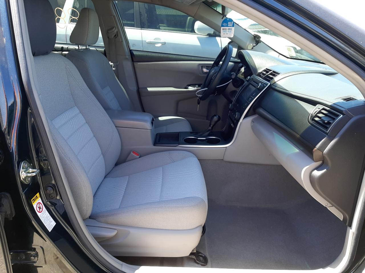 Photo 5 from auction – 2016 TOYOTA CAMRY LE with VIN 4T1BF1FK7GU247214