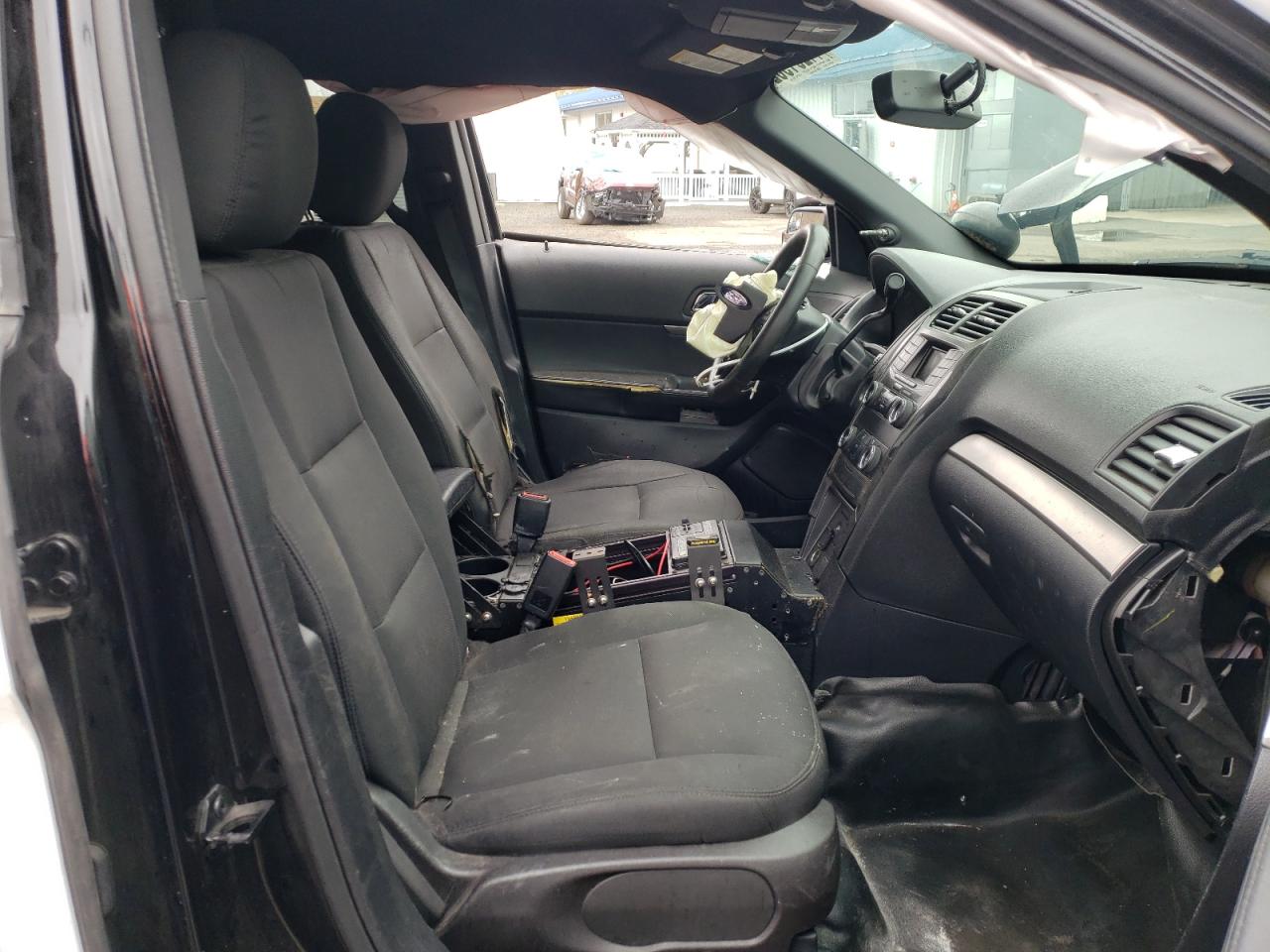 Photo 5 from auction – 2019 FORD EXPLORER P with VIN 1FM5K8AR6KGA16396