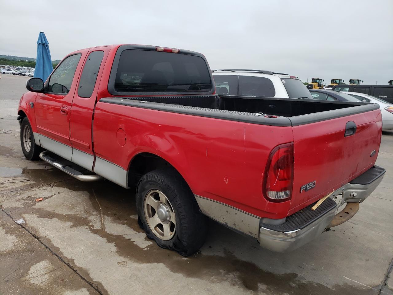 Photo 3 from auction – 2000 FORD F150 with VIN 1FTRX17W2YKA84616