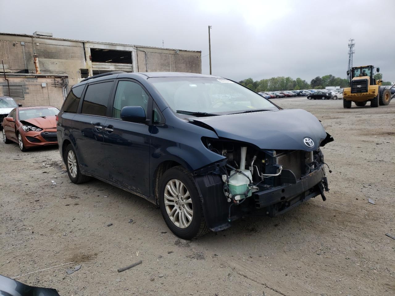 TOYOTA SIENNA XLE 2012 with VIN 5TDYK3DC7CS181473 - Photo from auction