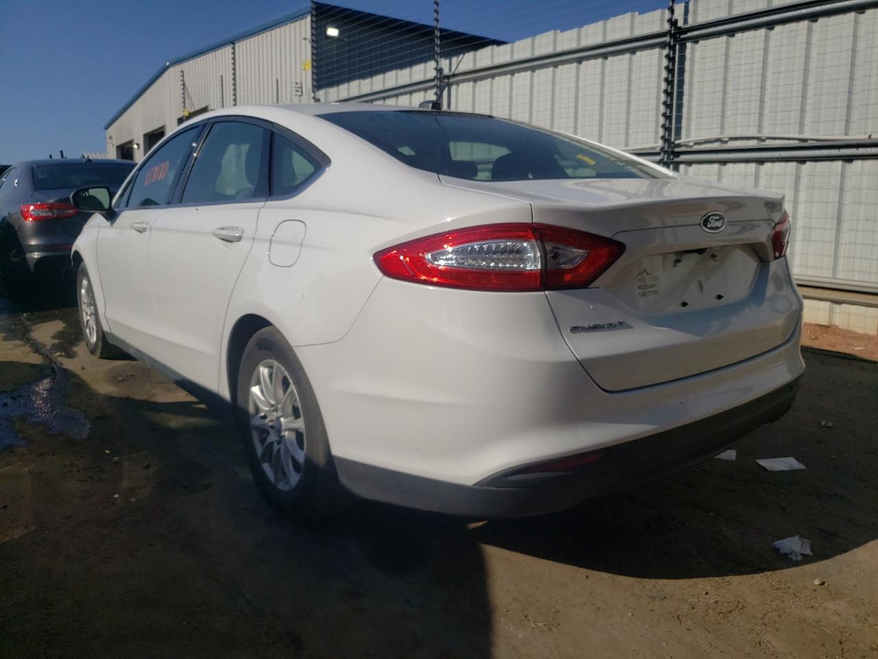 Photo 3 from auction – 2015 FORD FUSION S with VIN 3FA6P0G7XFR189277