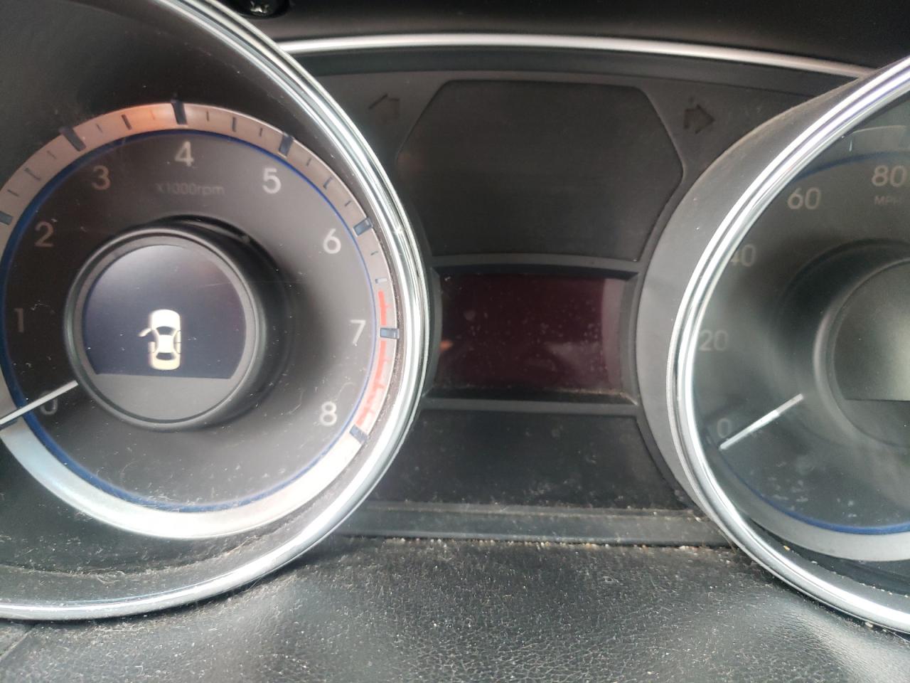 Photo 8 from auction – 2014 HYUNDAI SONATA GLS with VIN 5NPEB4AC2EH820865