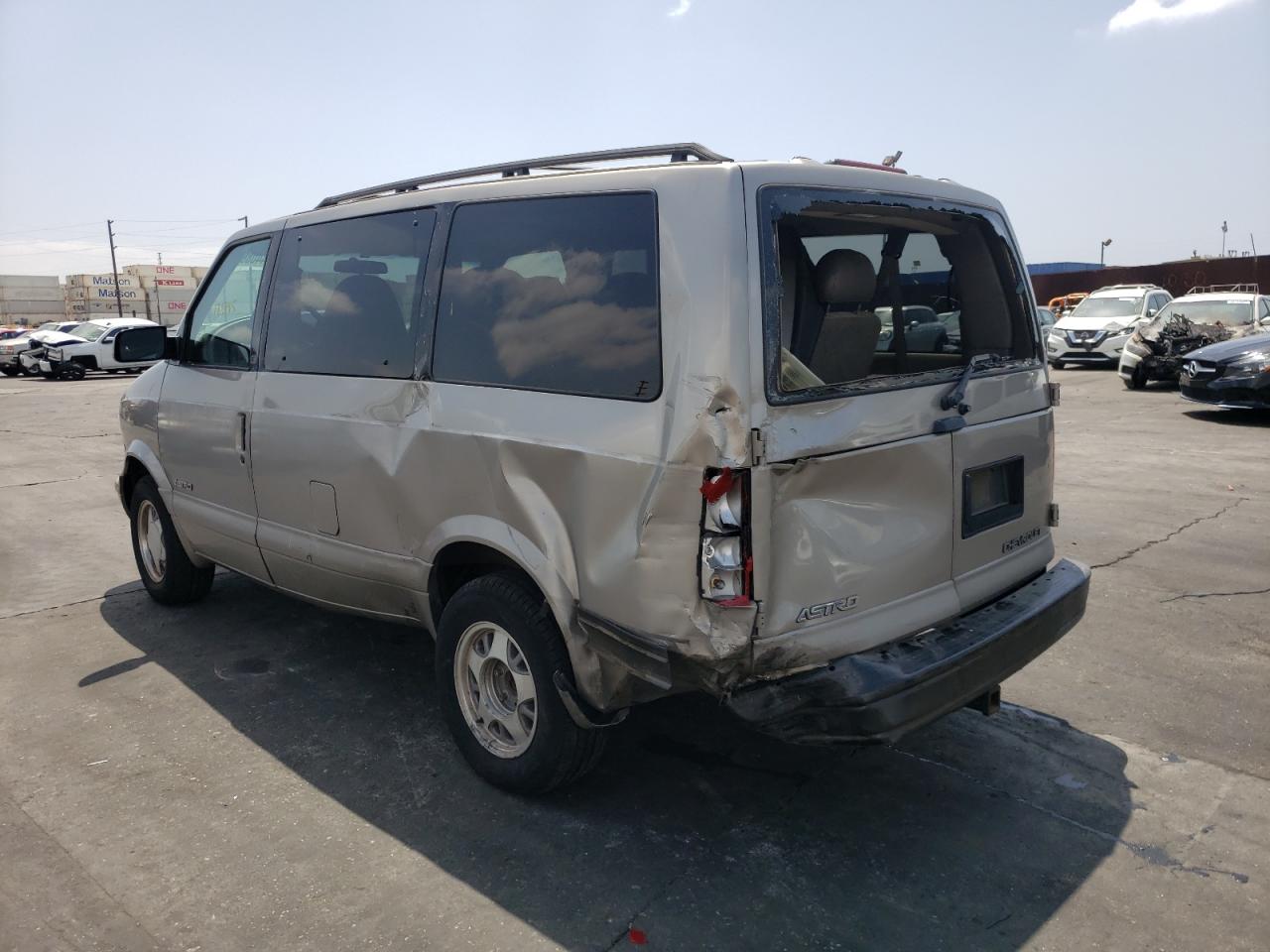 Photo 3 from auction – 2001 CHEVROLET ASTRO with VIN 1GNDM19W21B152121