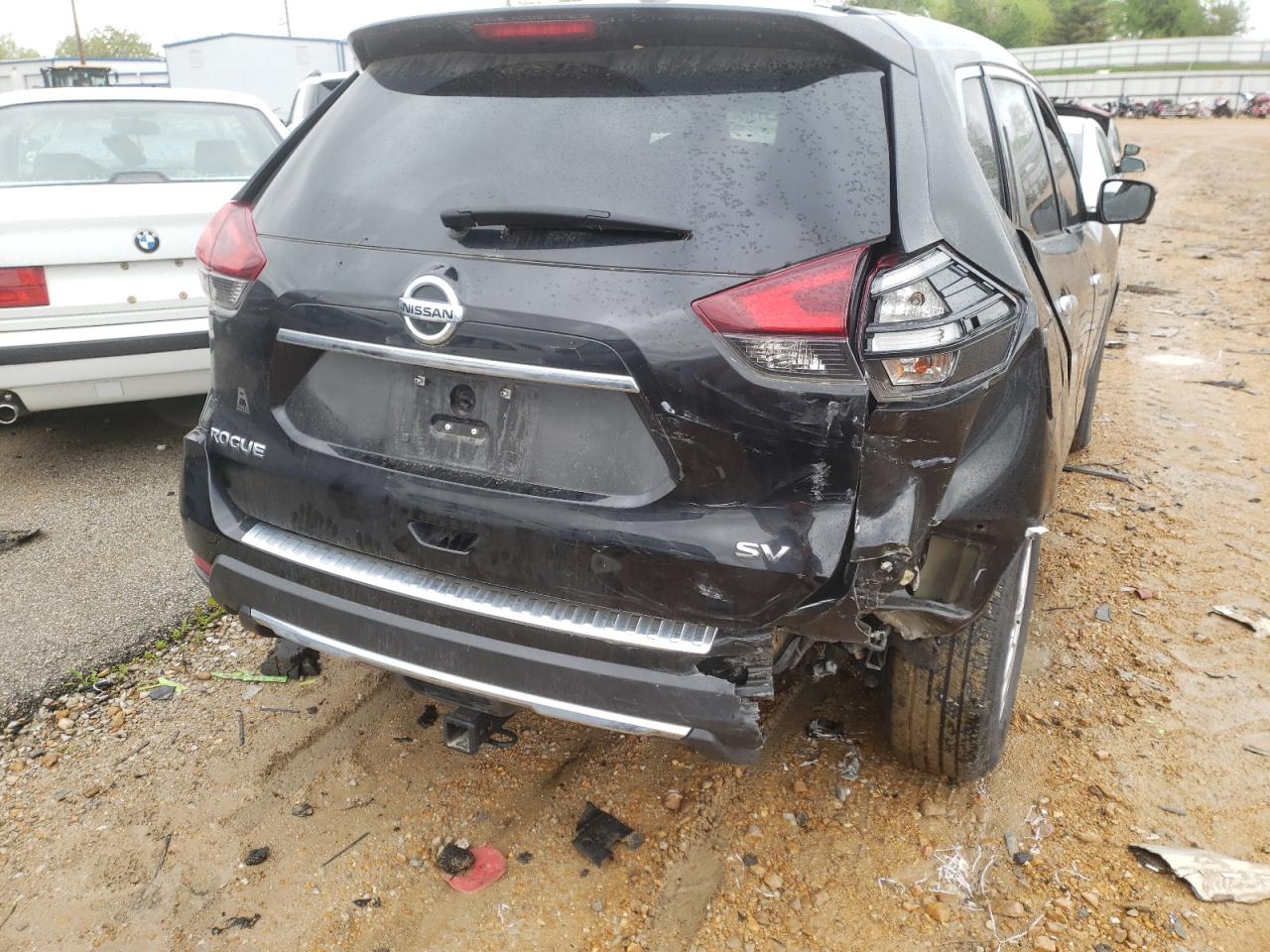 Photo 9 from auction – 2018 NISSAN ROGUE S with VIN 5N1AT2MT8JC799761