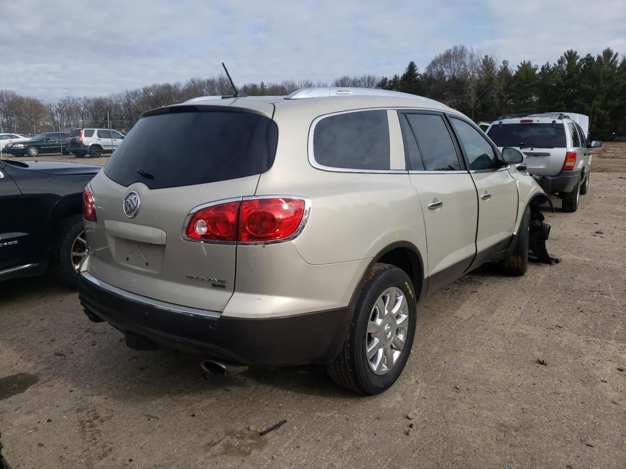 Photo 4 from auction – 2011 BUICK ENCLAVE CX with VIN 5GAKVCEDXBJ269094