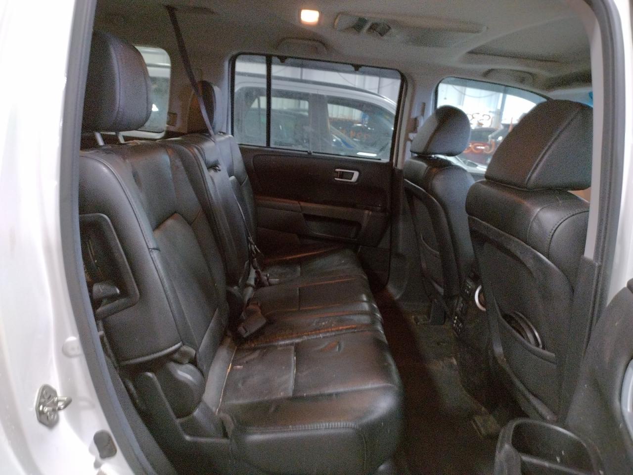 Photo 6 from auction – 2012 HONDA PILOT TOUR with VIN 5FNYF4H93CB064230