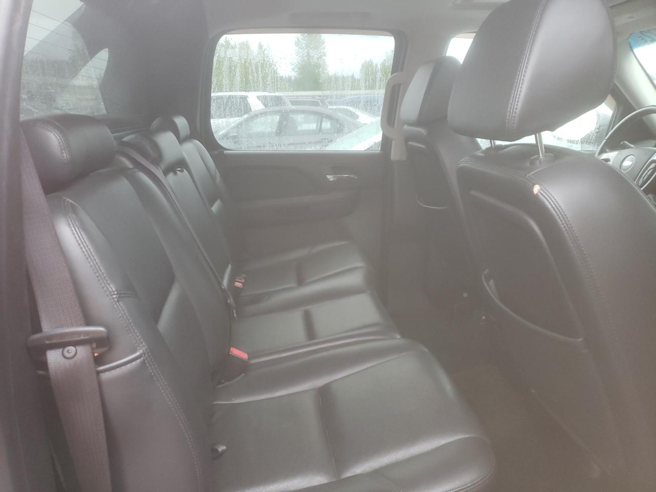 Photo 6 from auction – 2009 CHEVROLET AVALANCHE with VIN 3GNFK32329G137339