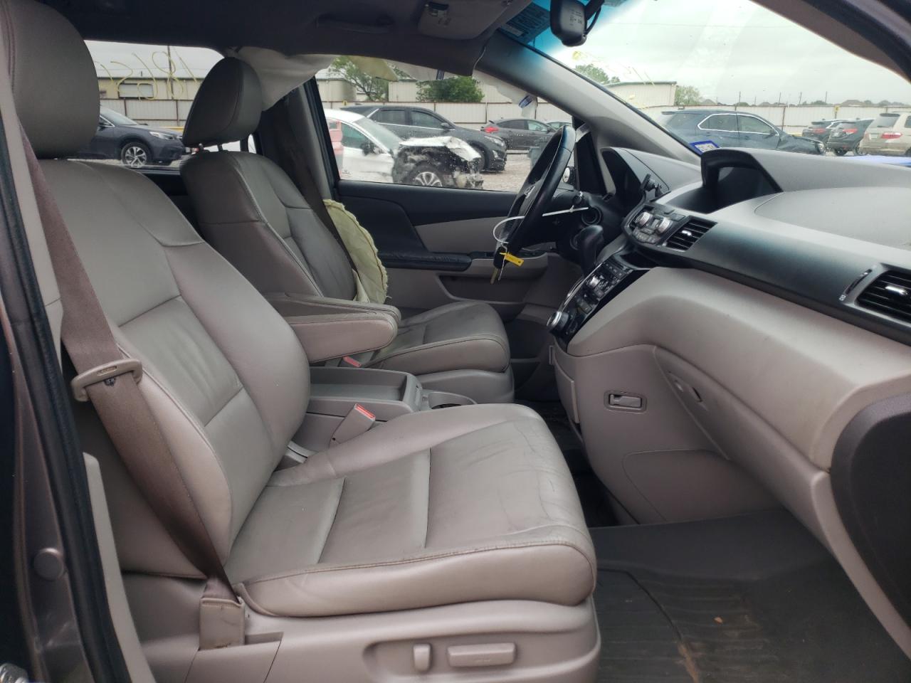 Photo 5 from auction – 2012 HONDA ODYSSEY EX with VIN 5FNRL5H64CB115355