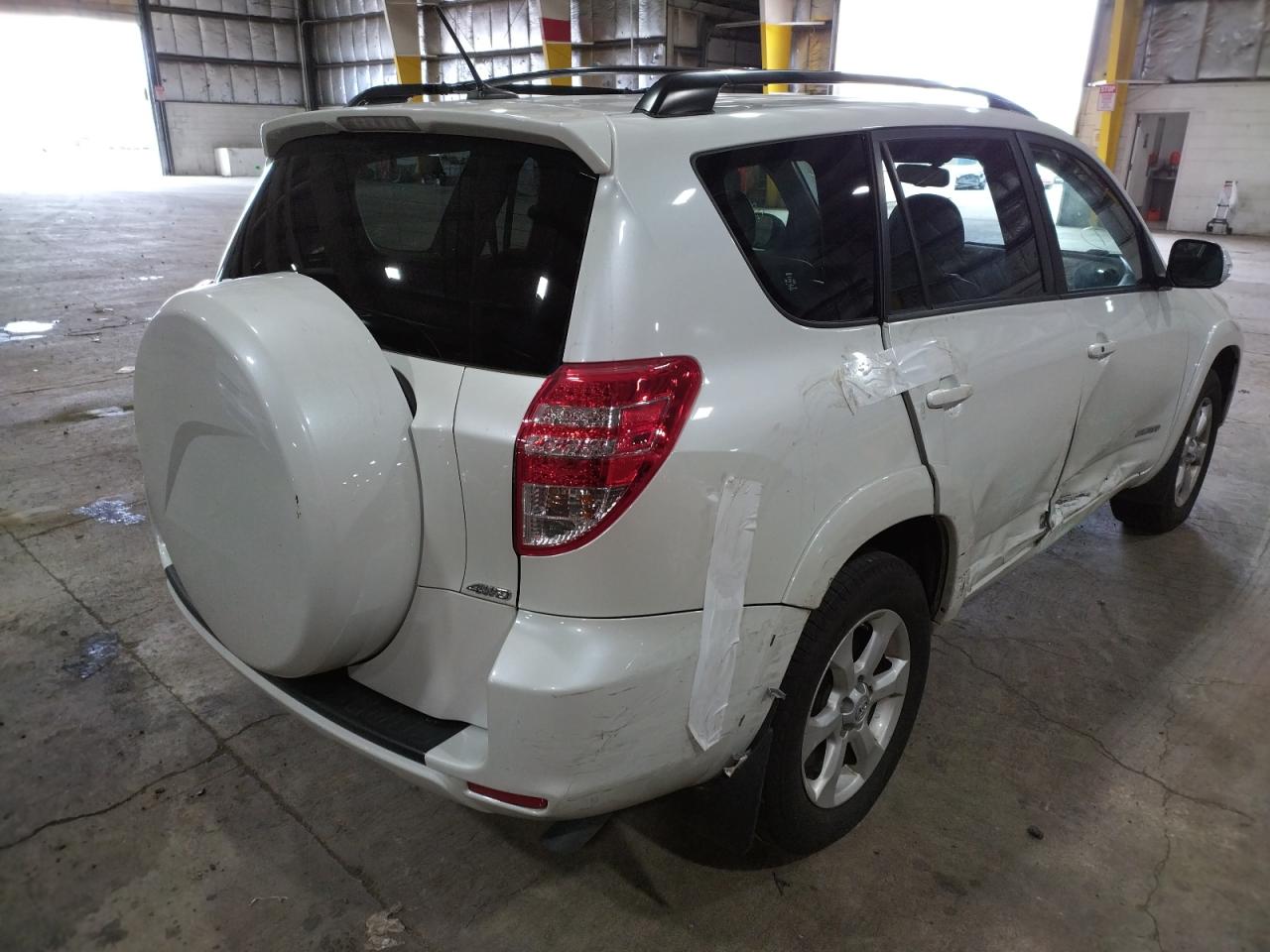 Photo 4 from auction – 2010 TOYOTA RAV4 LIMIT with VIN JTMDK4DV8A5093556