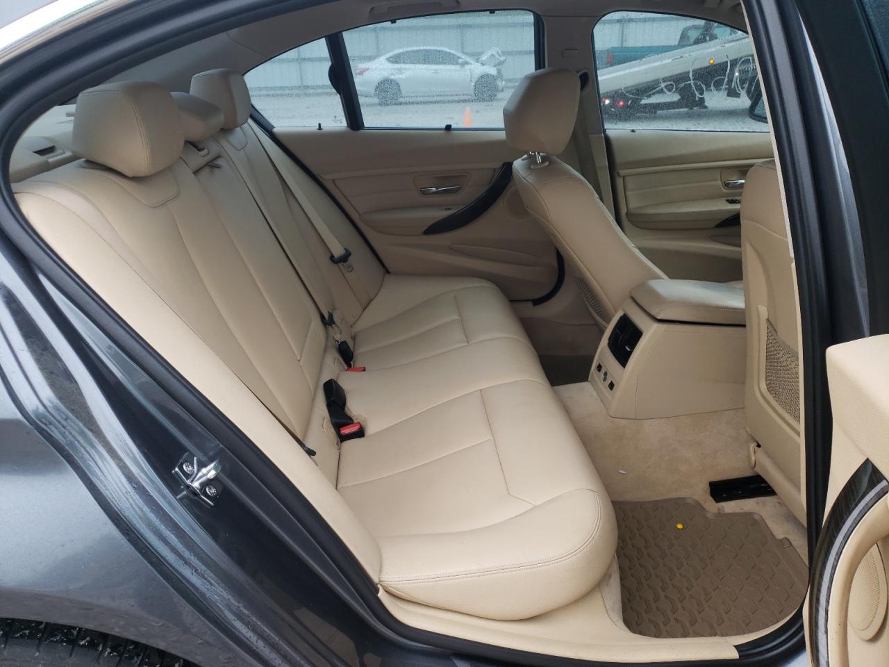 Photo 6 from auction – 2012 BMW 328 I with VIN WBA3A5C5XCF256014