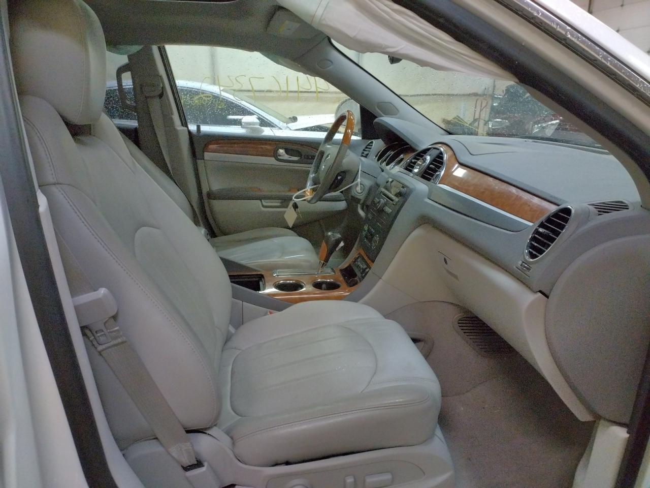 Photo 5 from auction – 2011 BUICK ENCLAVE CX with VIN 5GAKRBED1BJ220297