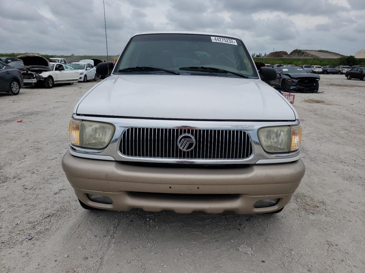 Photo 9 from auction – 2000 MERCURY MOUNTAINEE with VIN 4M2DU76E4YUJ23848